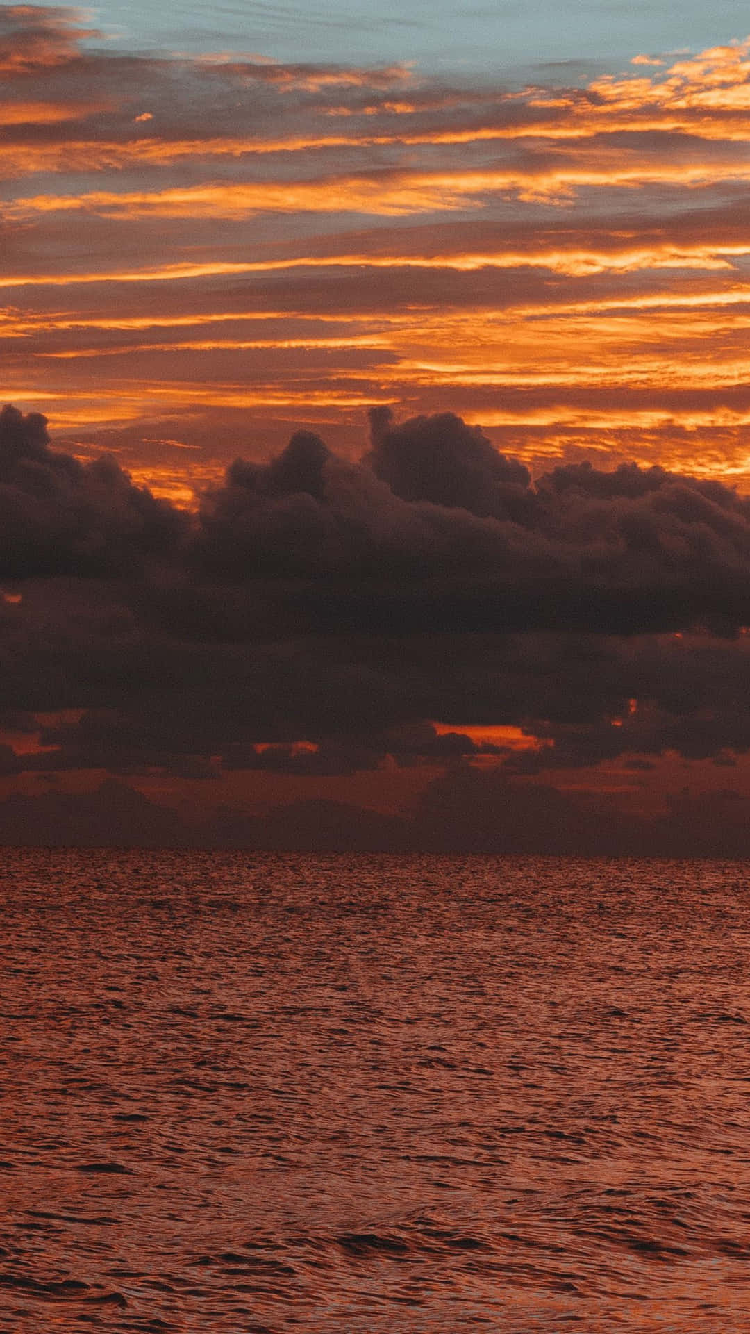 Iphone X Malibu Background With Dark Sunset