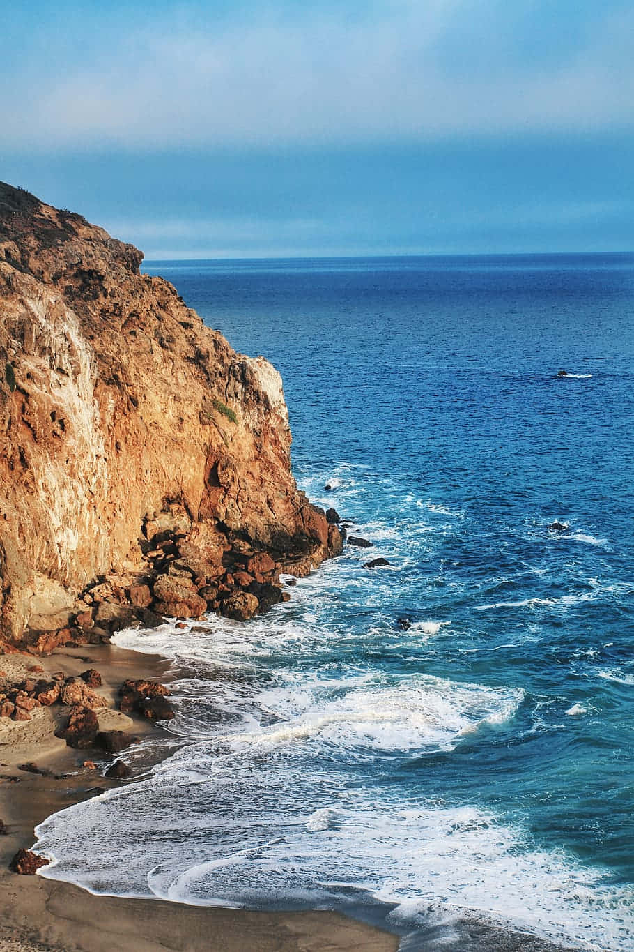 Iphone X Malibu Background Calm Seashore Wallpaper