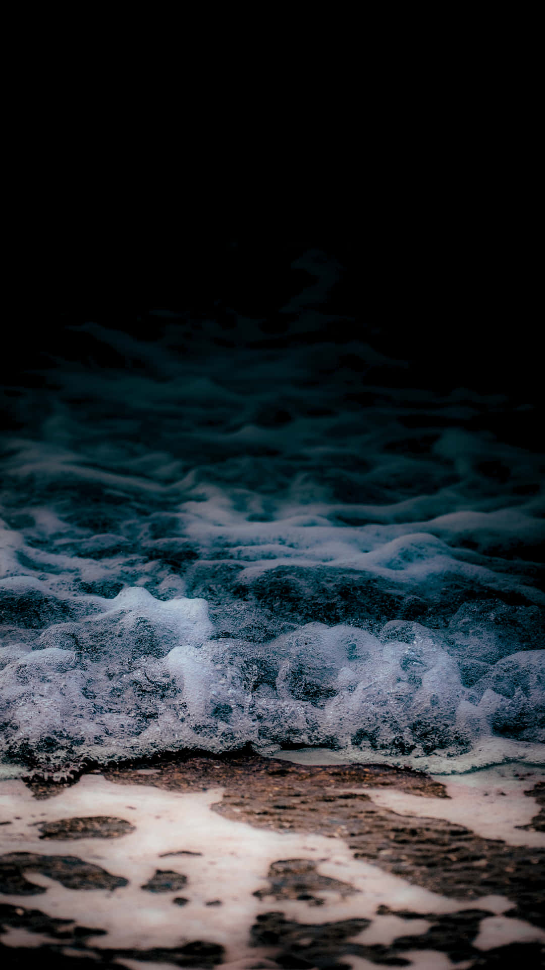 Iphone X Oled Waves On Beach Wallpaper