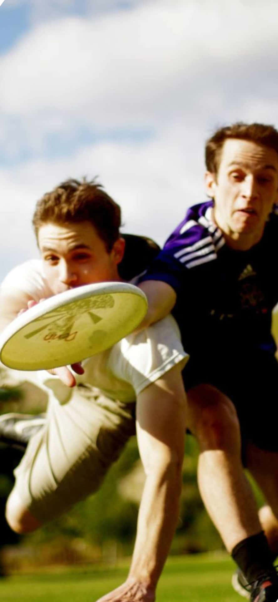 Iphonex Ultimate Frisbee Hintergrund: Zwei Spieler