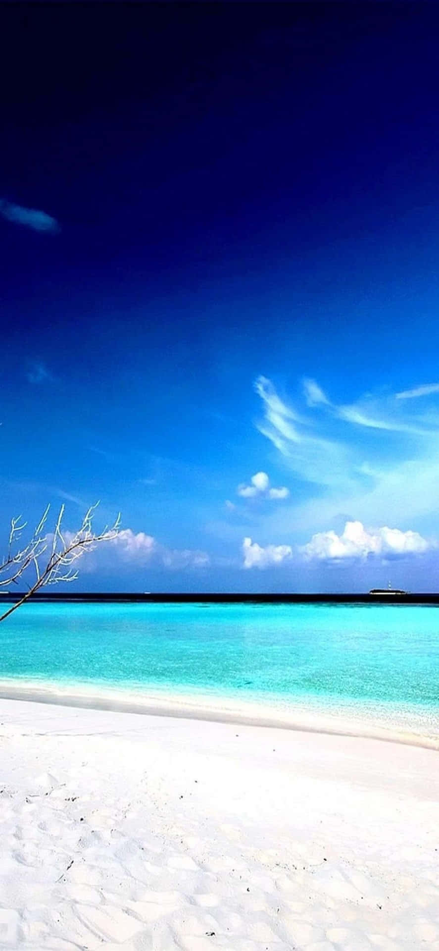 Papelde Parede De Águas Azul Celeste Na Praia Para Iphone Xs