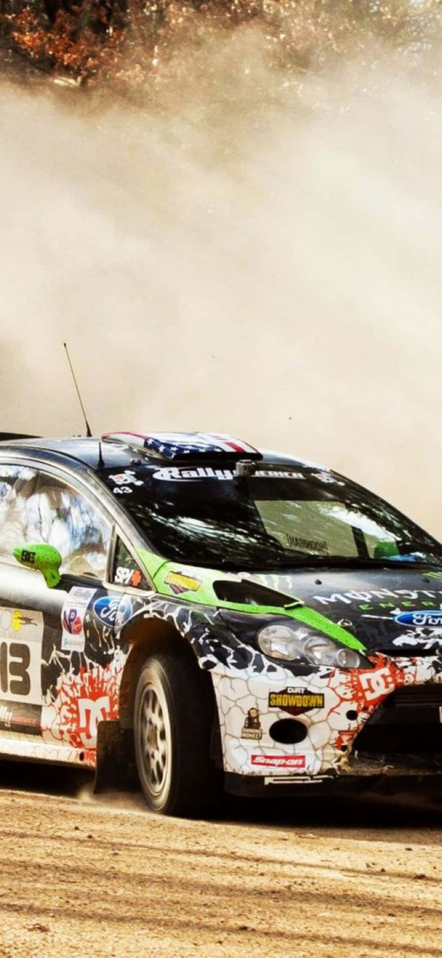 Realizzai Tuoi Sogni Di Auto Sportive Ad Un Nuovo Livello Con L'iphone Xs E Dirt Rally.