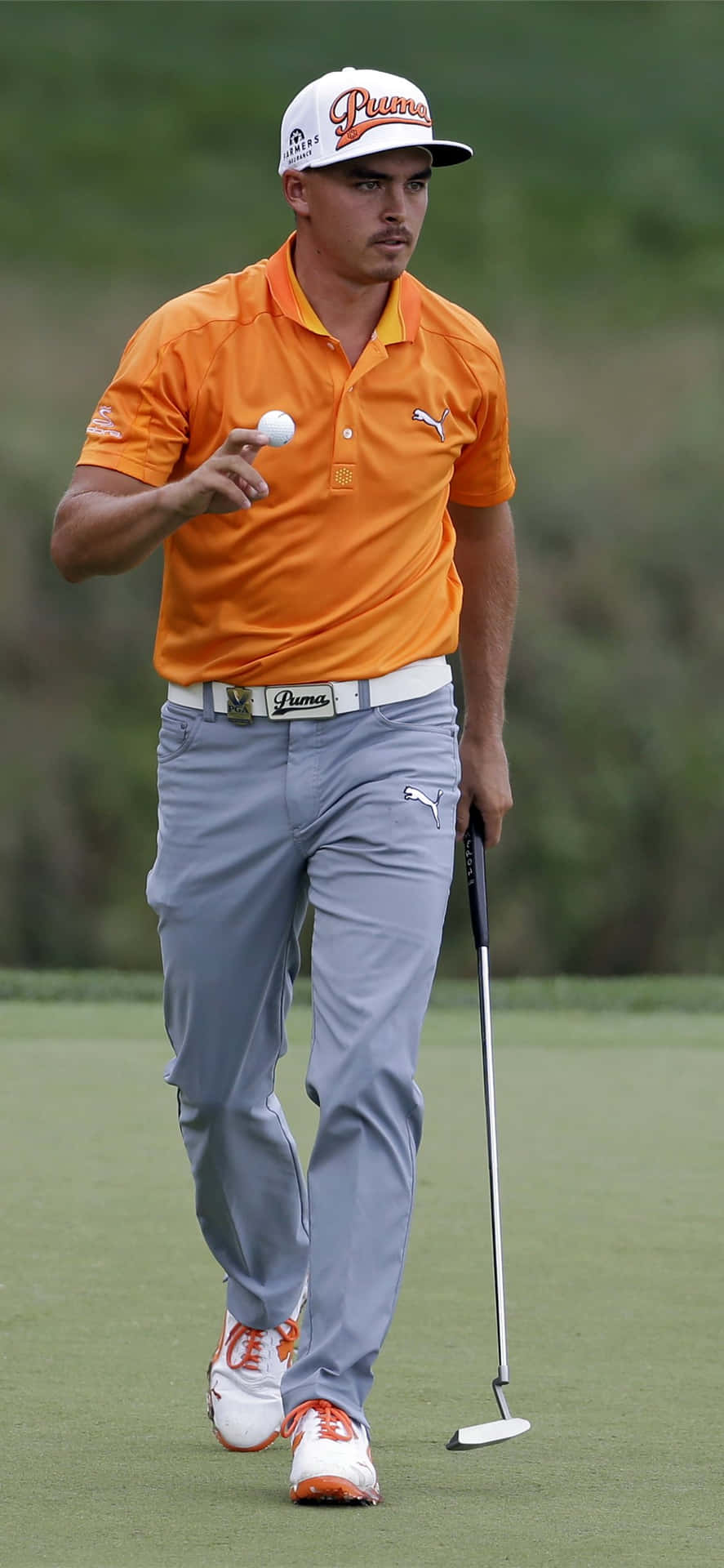 Iphone Xs Golf Background With Rickie Fowler Background