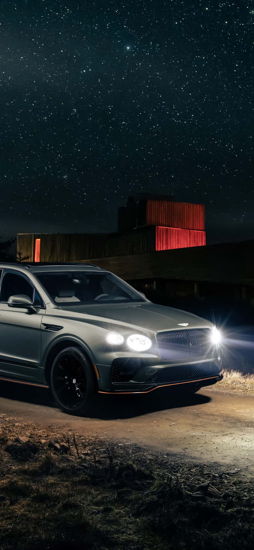 Den nye Bentley Bentayga vises om natten.