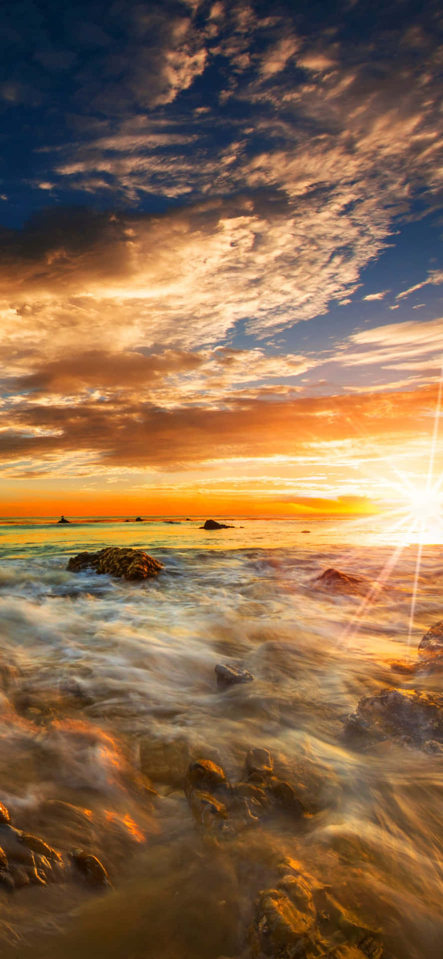 Iphone Xs Max Malibu Sun Setting By The Waves Background
