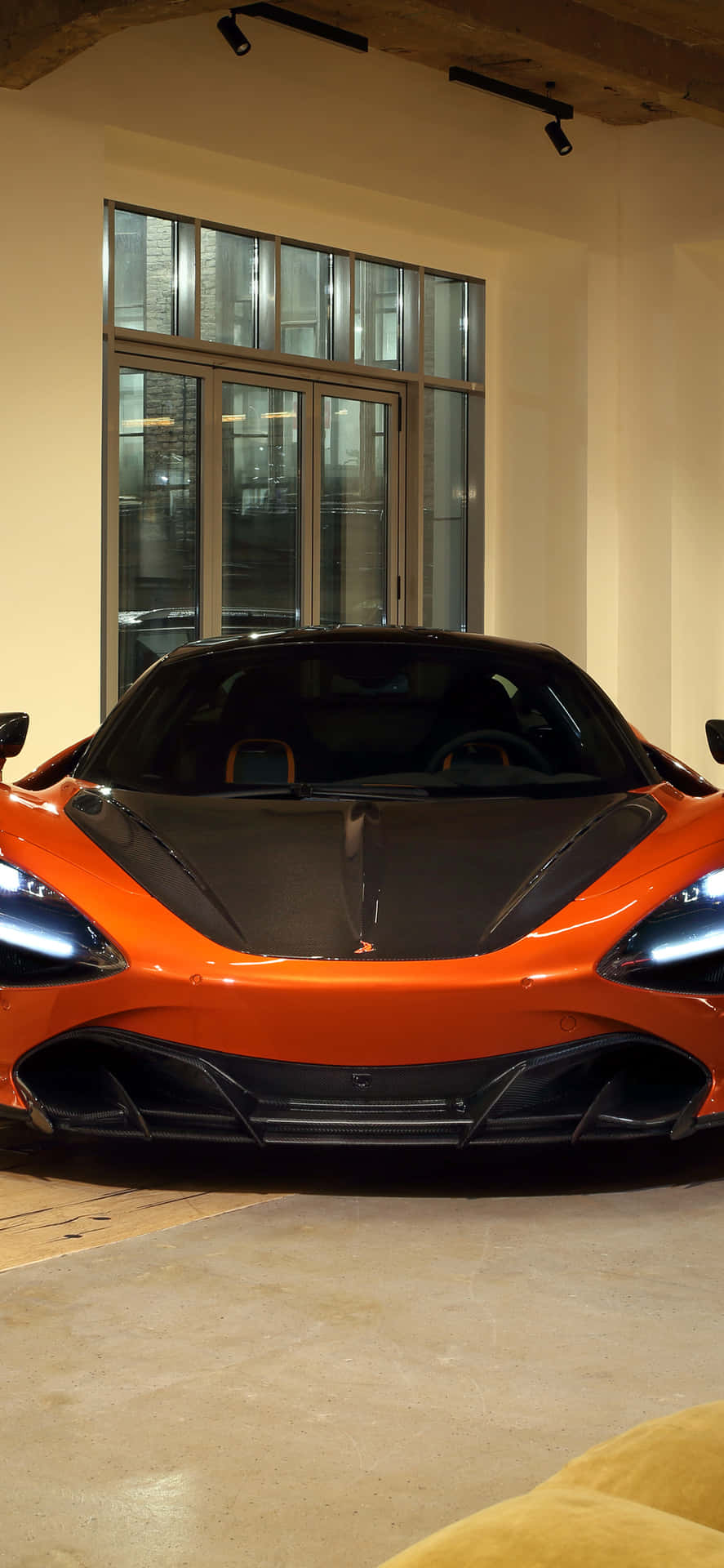 The Epic Power of Style: the Iphone Xs Mclaren 720s