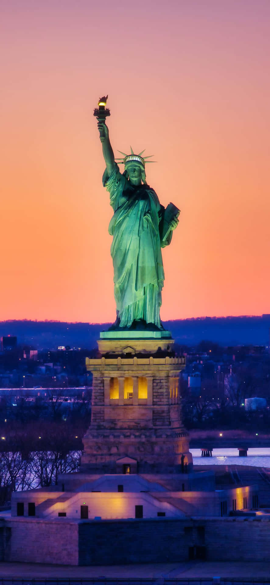 Genießensie Die Wunderschöne Skyline Von New York City Auf Dem Eleganten Iphone Xs.