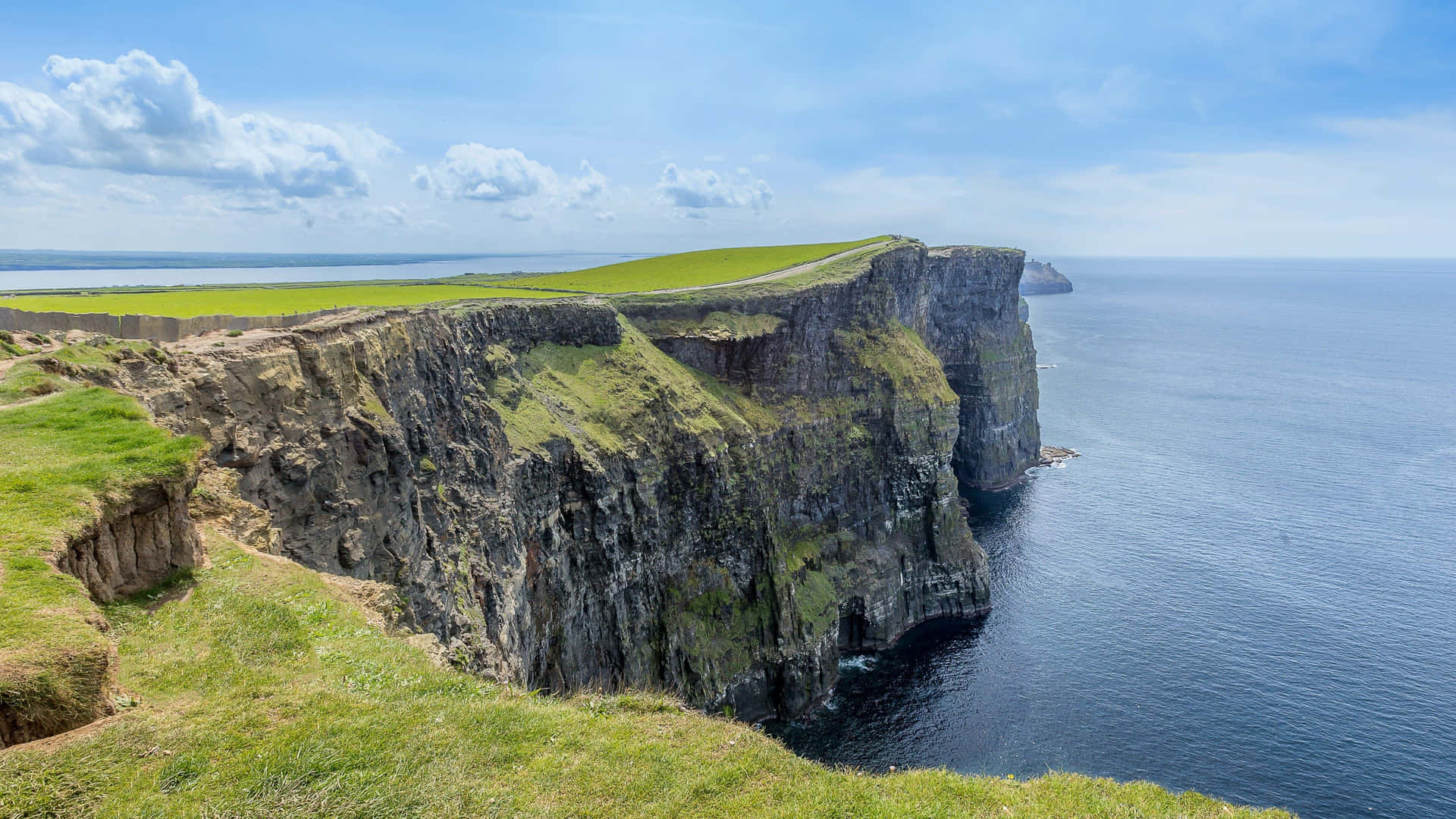 Grassy Cliff Overlooking Ireland Desktop Wallpaper