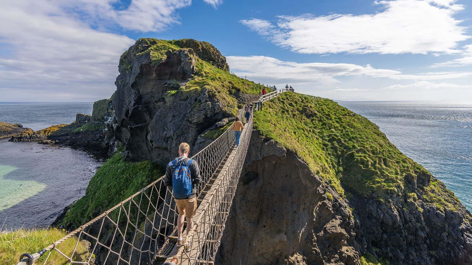 Utforskade Grönskande Landskapen I Irland