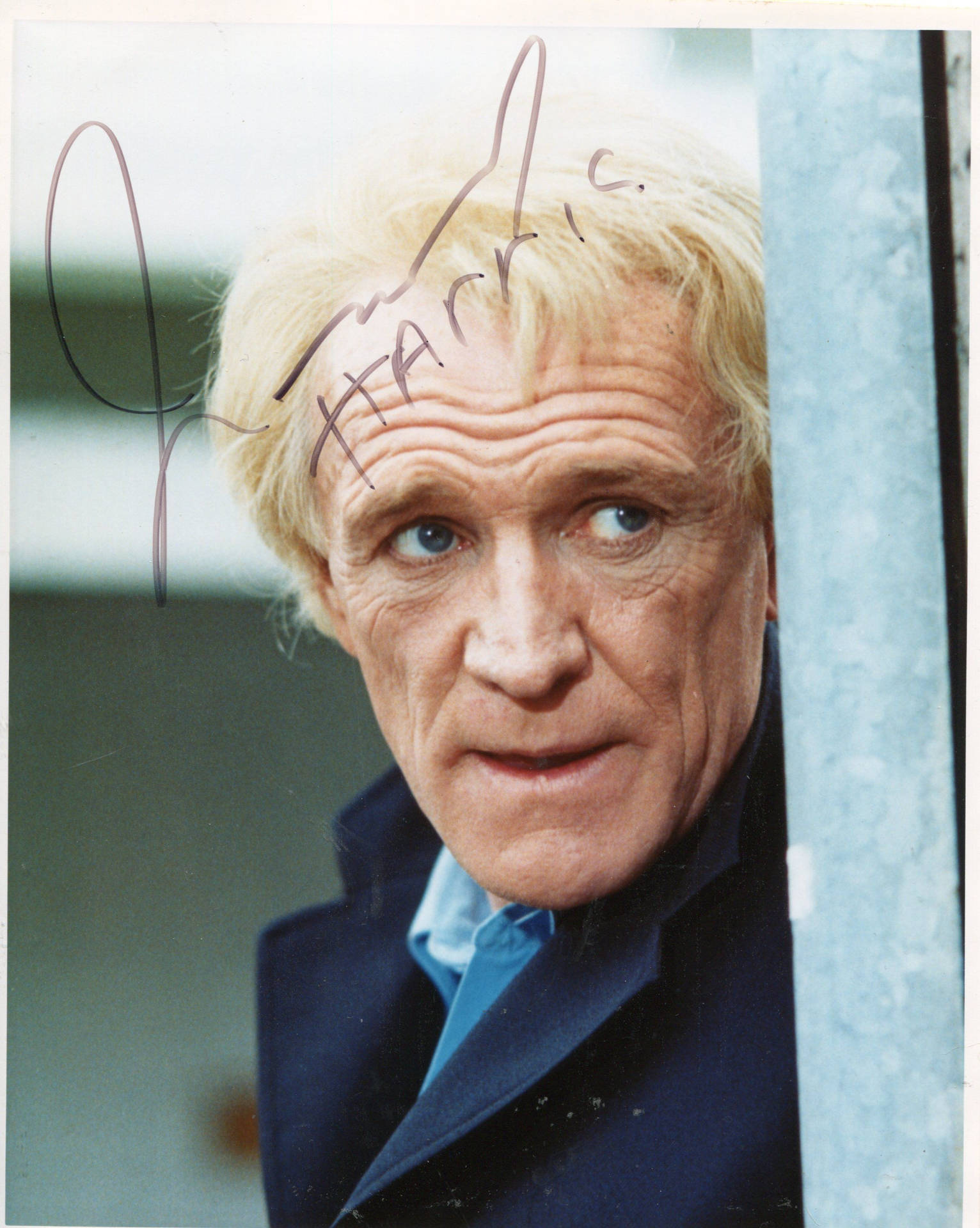 Irish Actor Richard Harris Autographed Portrait Wallpaper