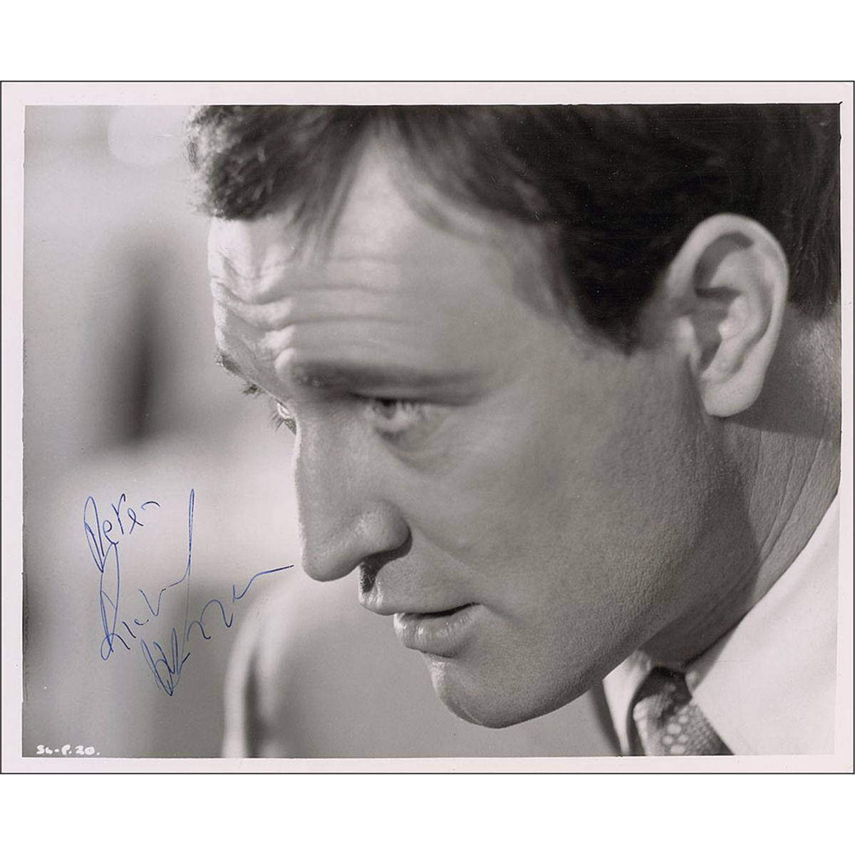 Irish Actor Richard Harris Signed Vintage Close Up Photography Wallpaper