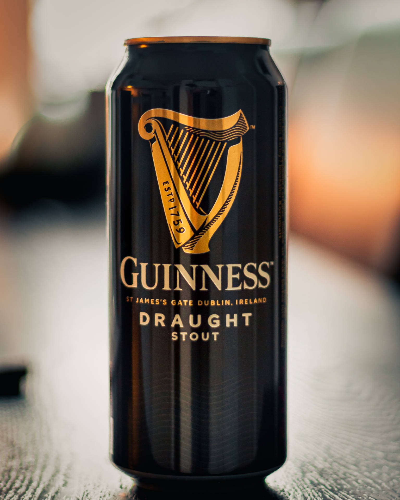 Irsk tør stout Guinness på lærred Artifakt Wallpaper