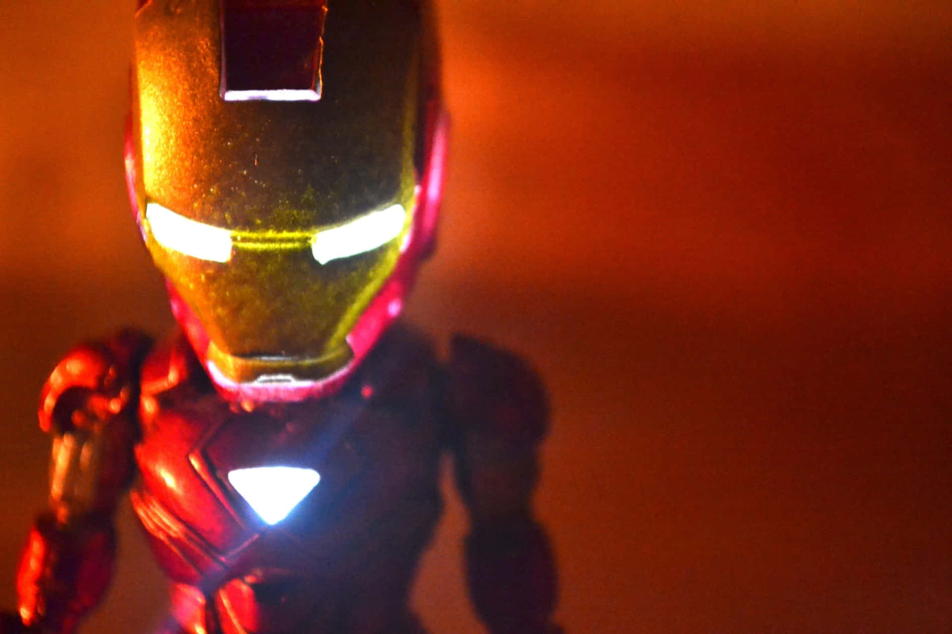¡dalevida A La Acción Con Las Figuras De Acción De Iron Man! Fondo de pantalla