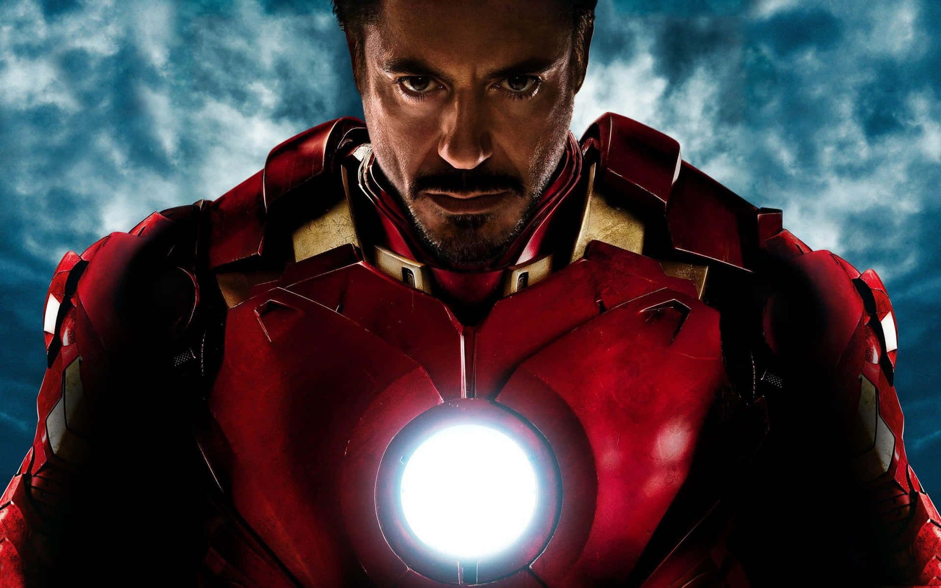 Iron Man Armor Glow Wallpaper