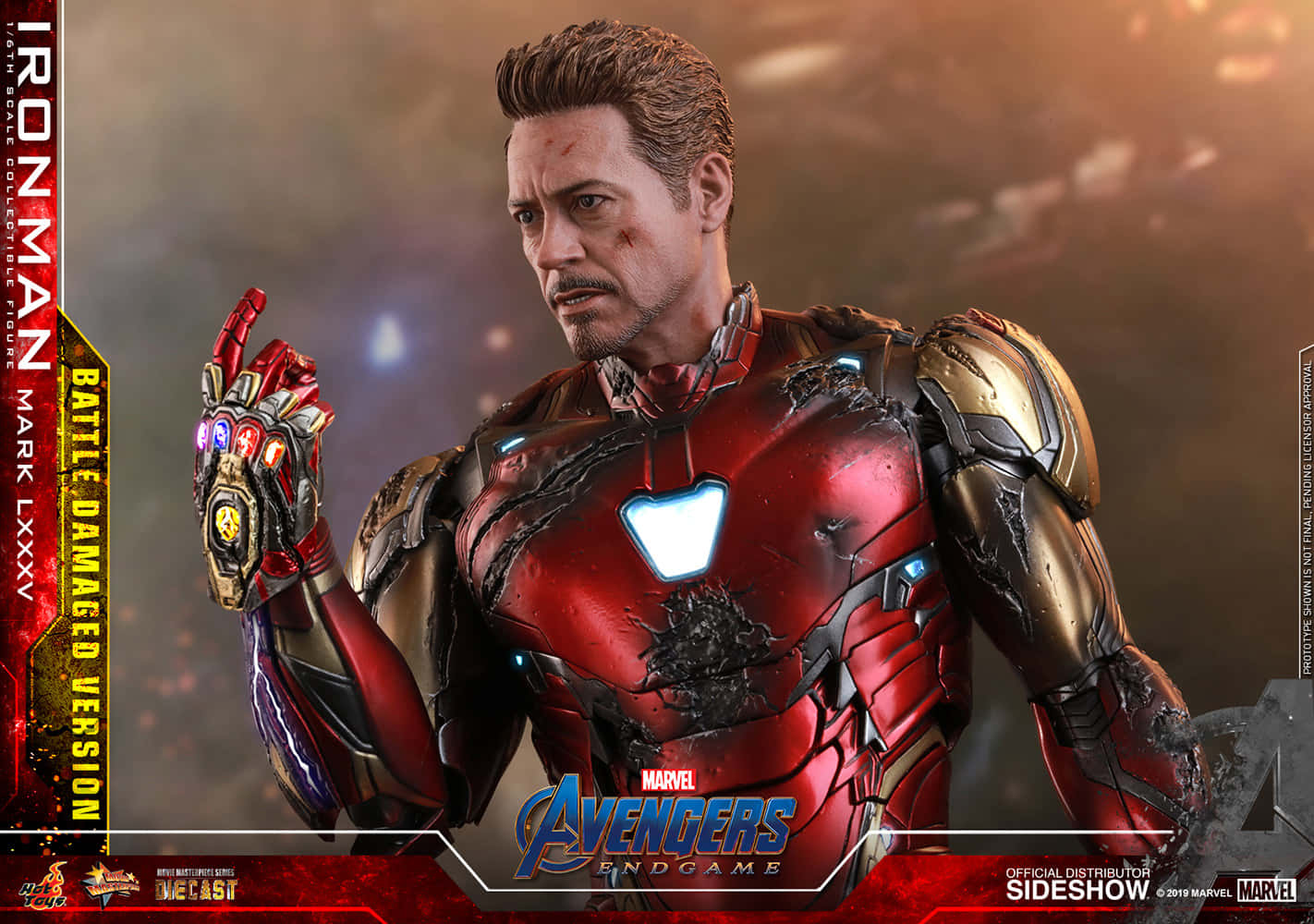Bildpå Iron Man-actionfigur Med Infinity Gauntlet