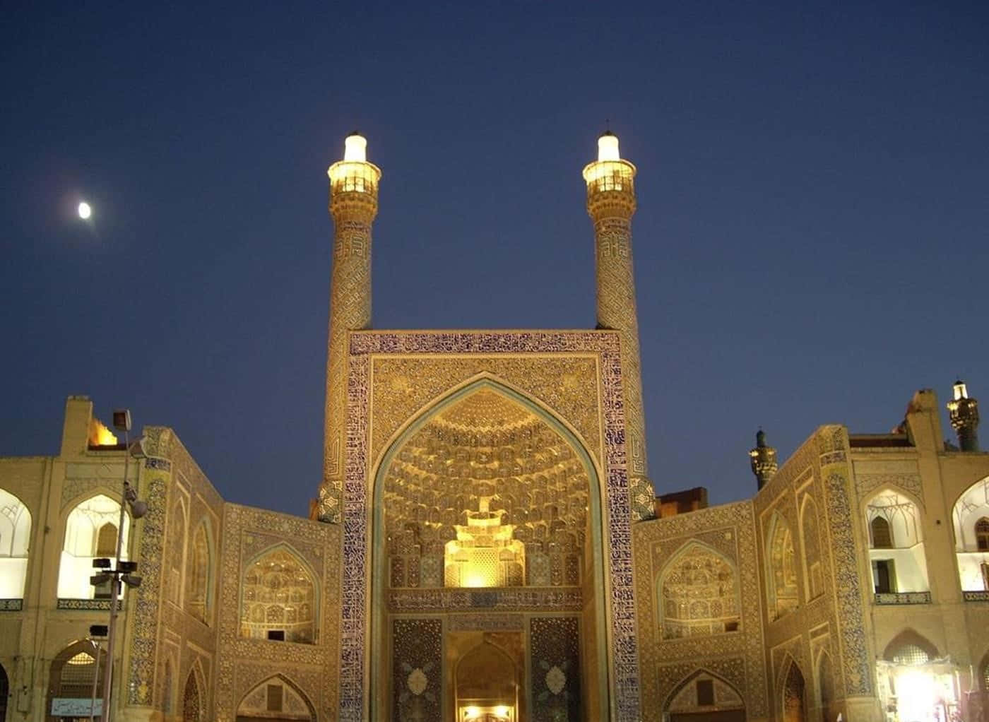 Isfahan Abbasi Great Mosque At Night Wallpaper