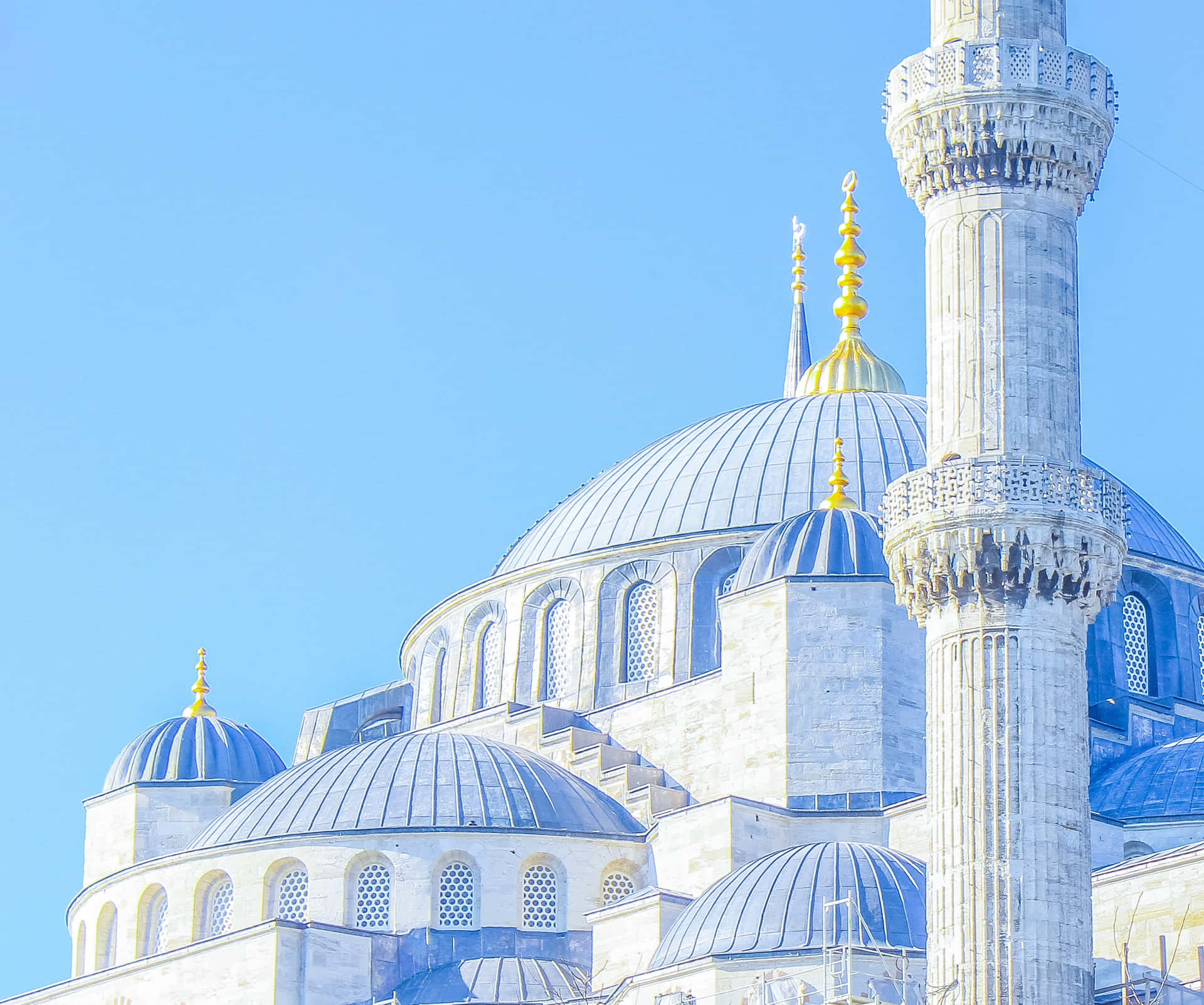 Fondosde Pantalla De La Mezquita Azul Con Domos Islámicos.