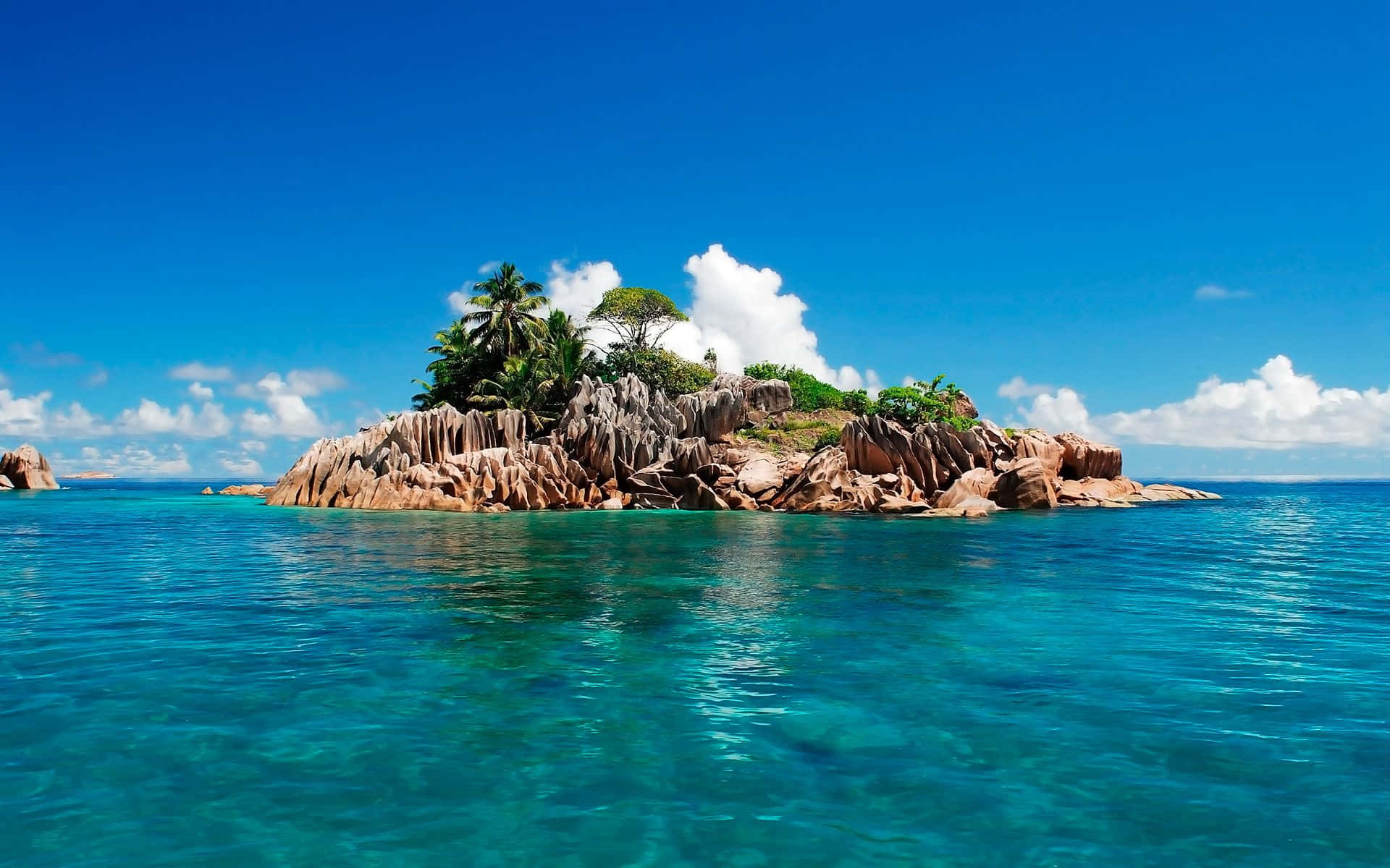 Take A Relaxing Vacation On This Beautiful Island