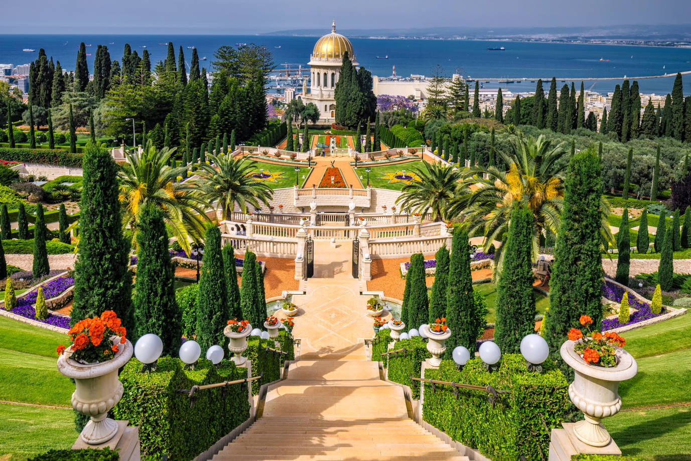 Israel Baha’i Shrine And Gardens Wallpaper
