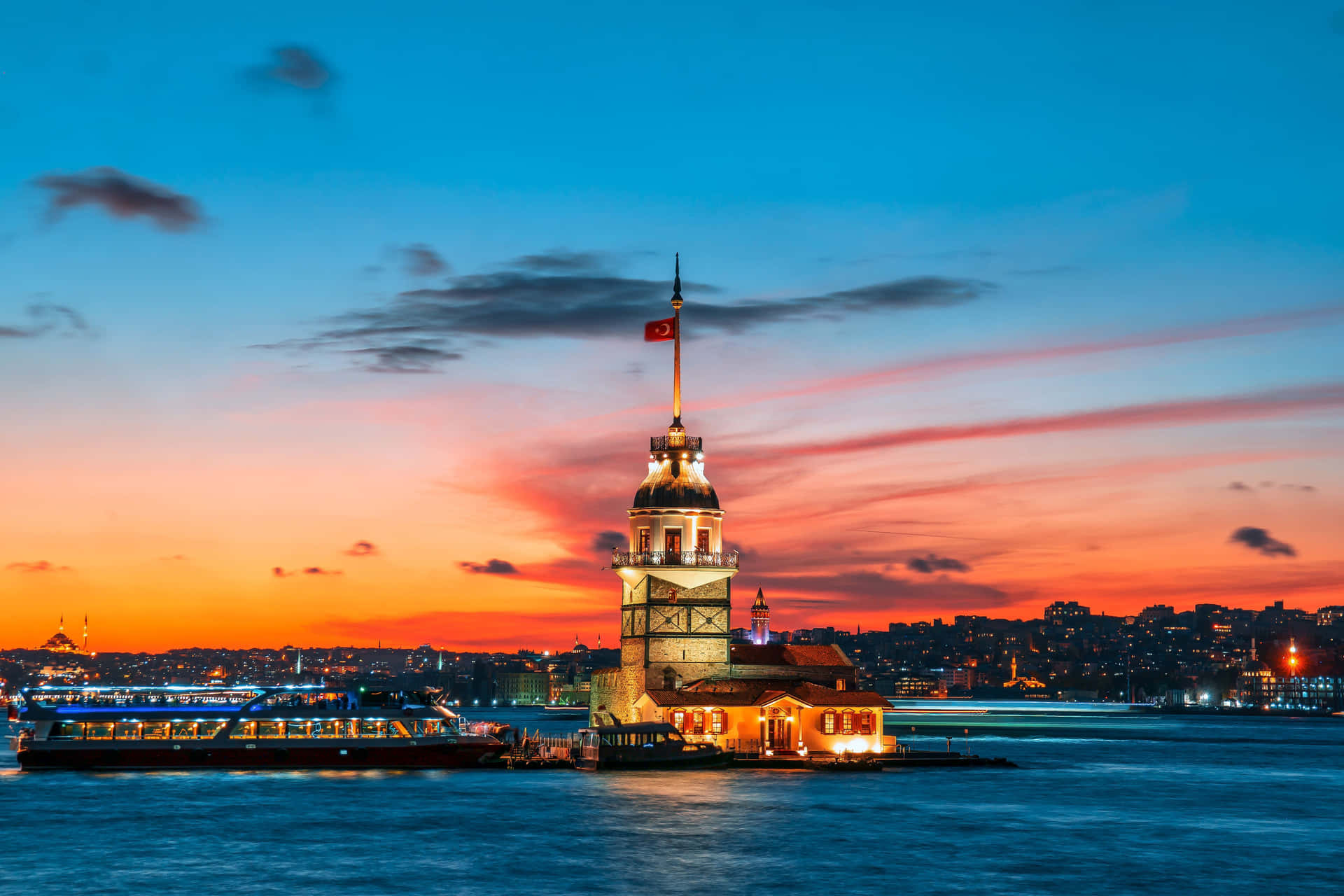 Istanbul Maidens Towerat Sunset Wallpaper