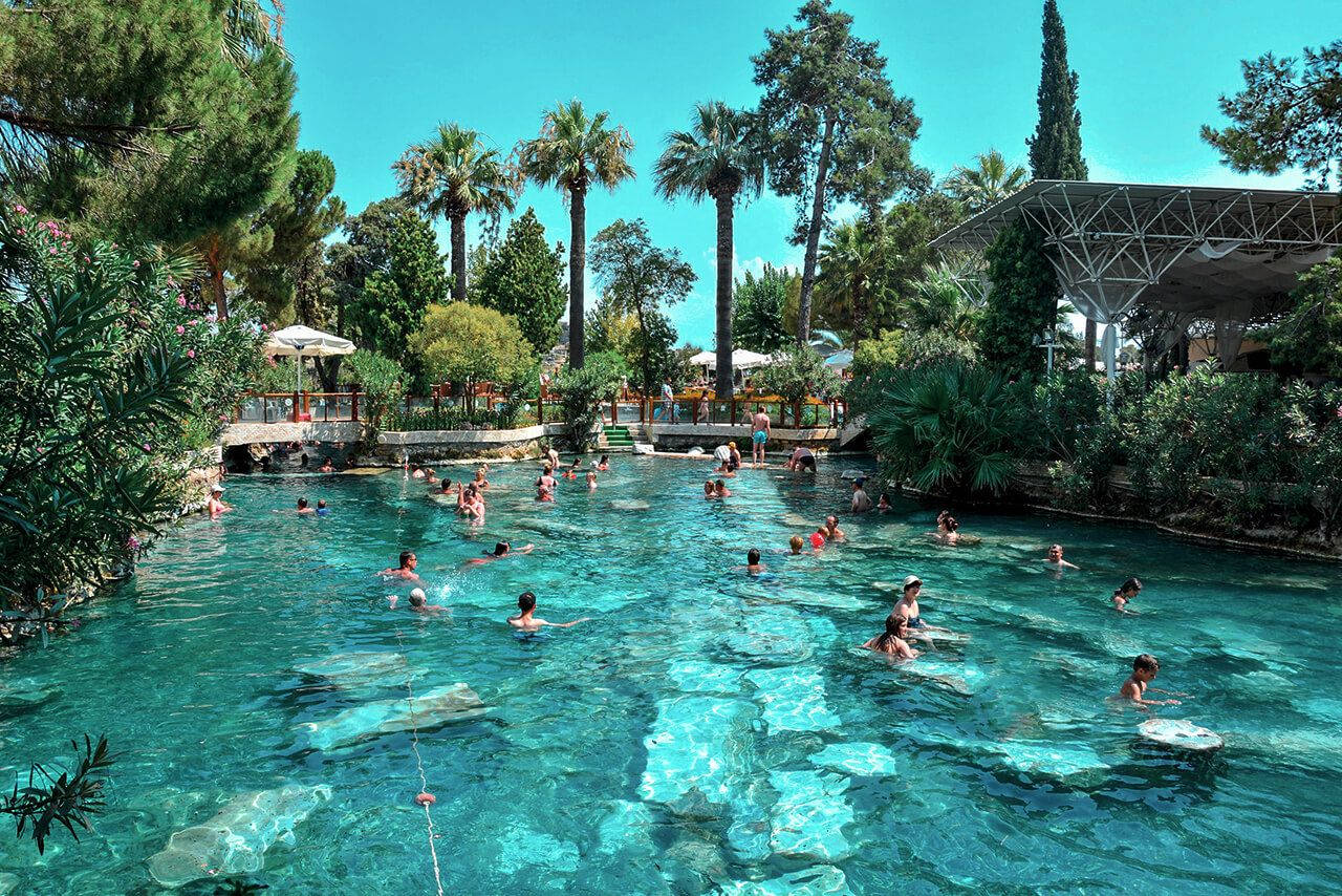 Istanbul's Constructed Cleopatra Pool Wallpaper