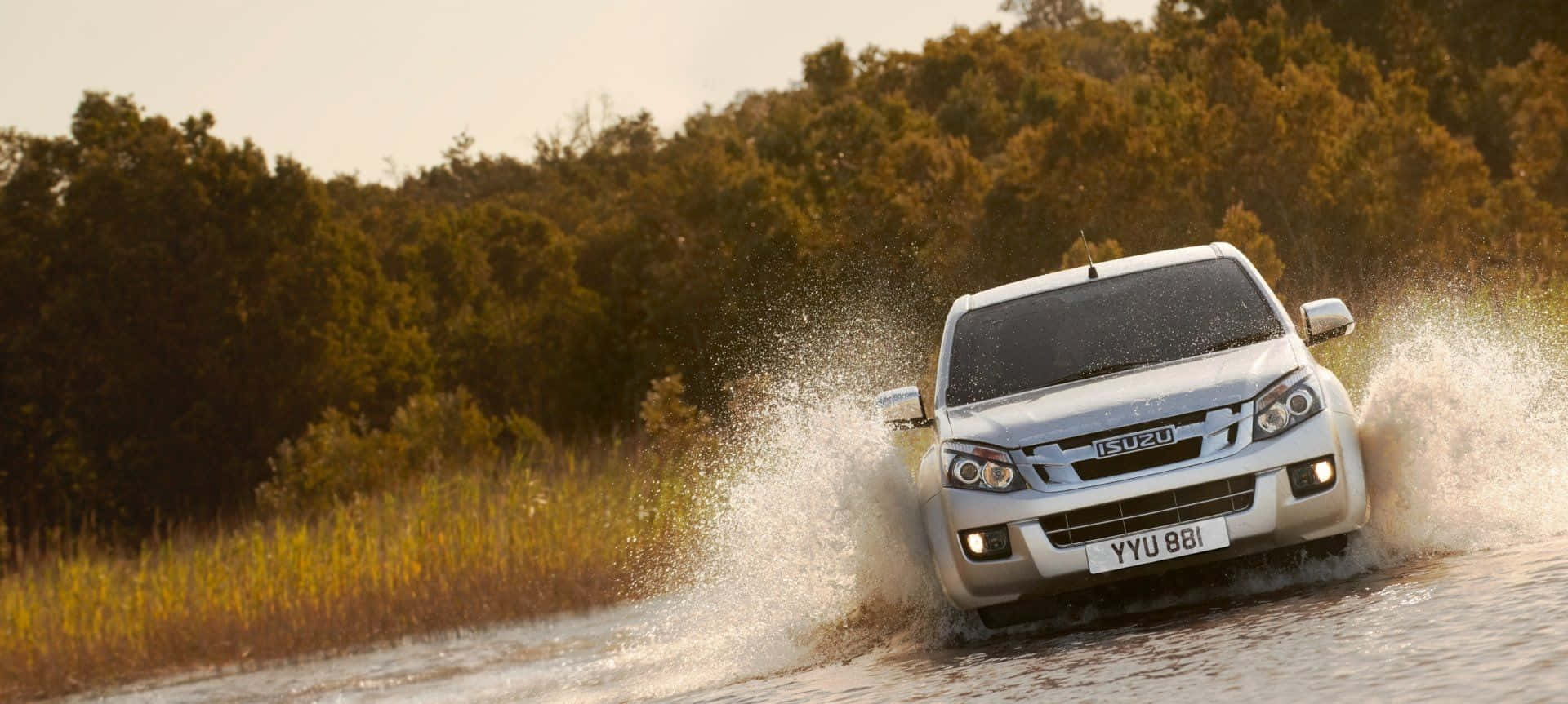 Isuzu MU-X off-road driving Wallpaper