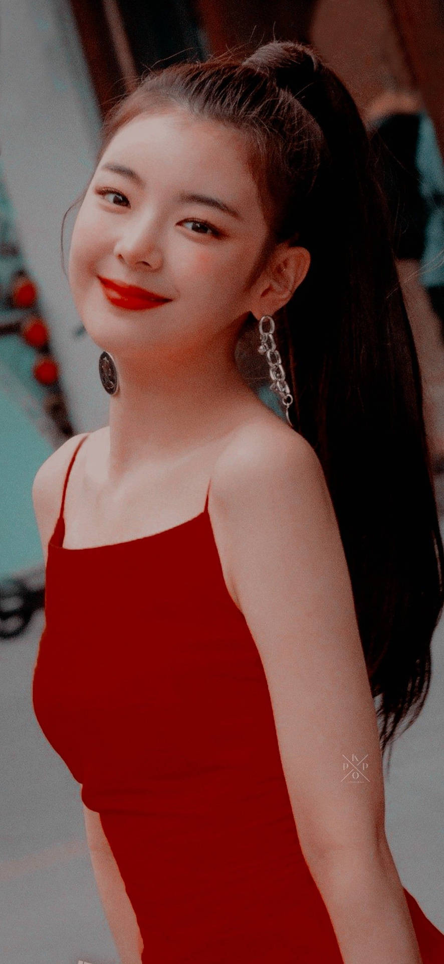 Itzy Lia In Red Dress Background