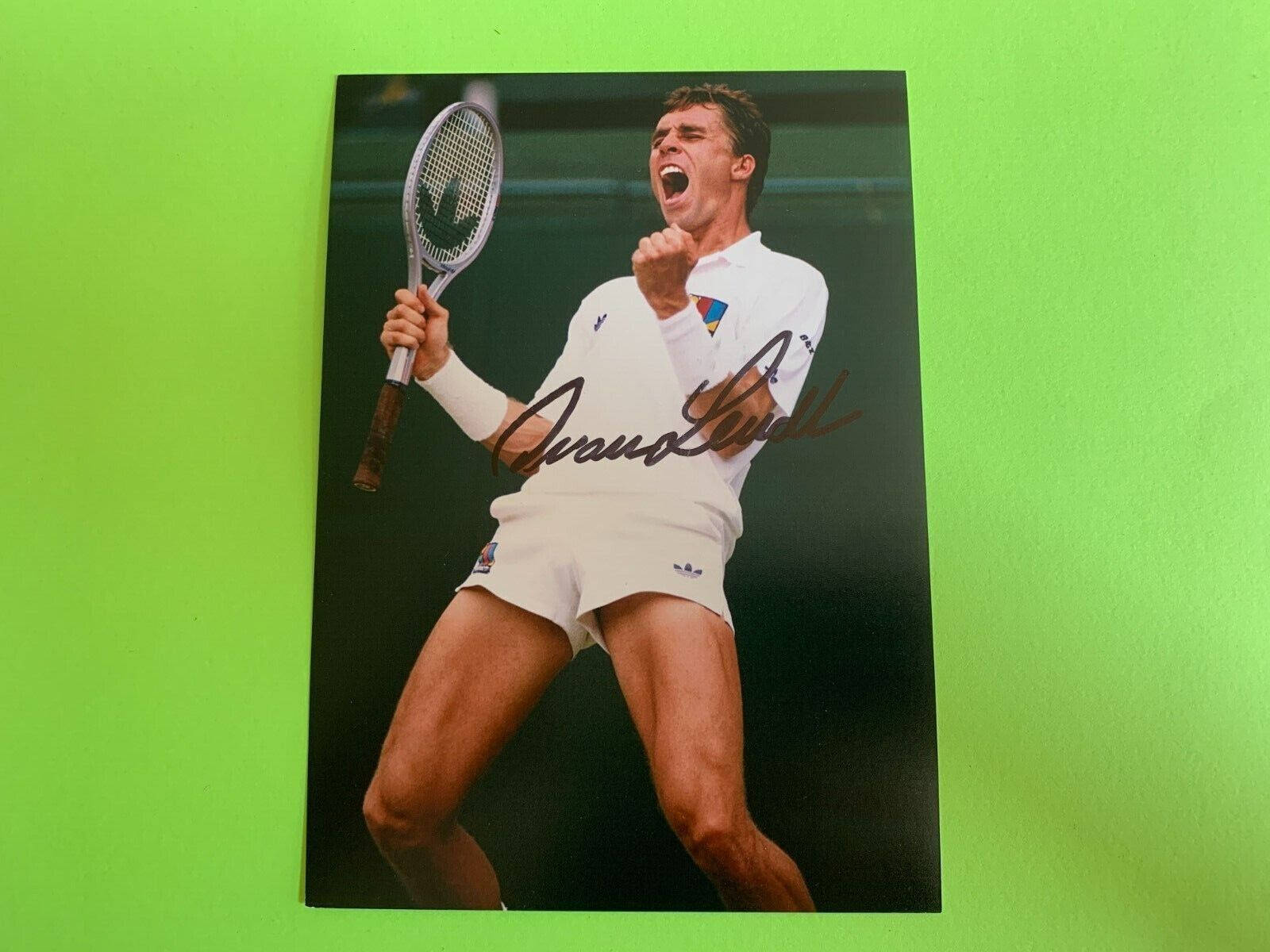 Ivan Lendl autograferet foto som baggrund Wallpaper