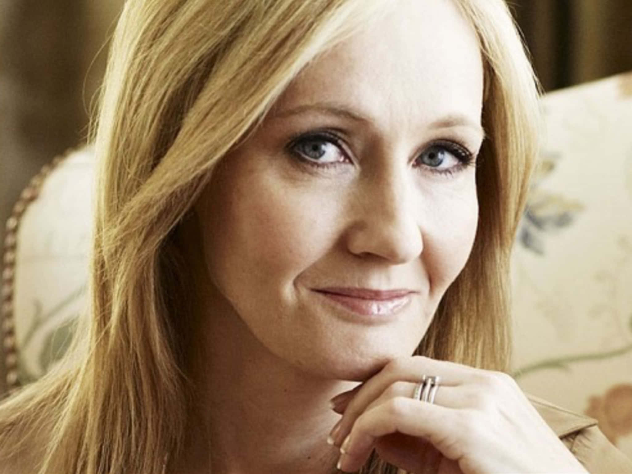 J.K. Rowling at an event Wallpaper