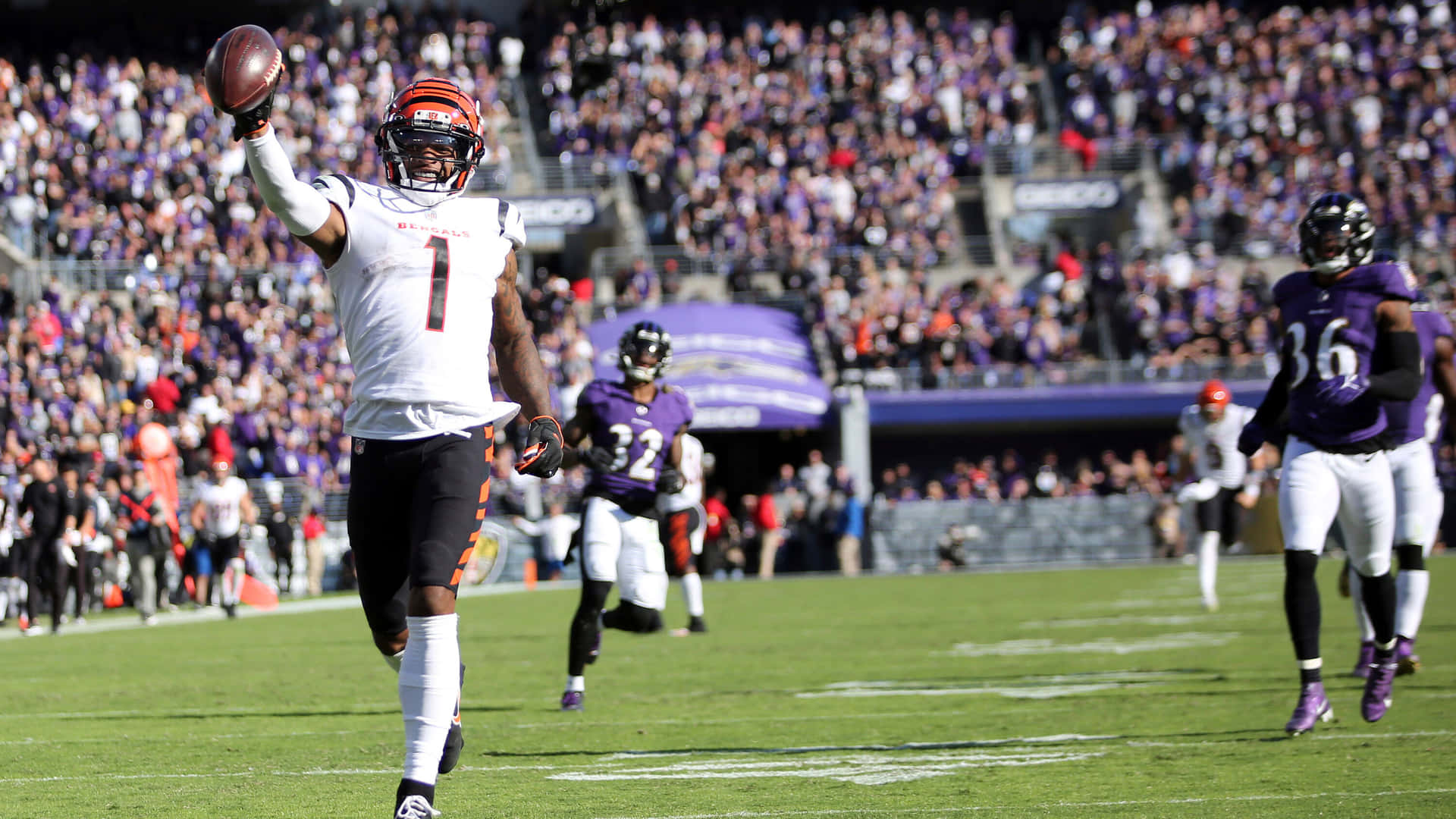 Ja Marr Chase Celebrating Touchdown Against Ravens Wallpaper