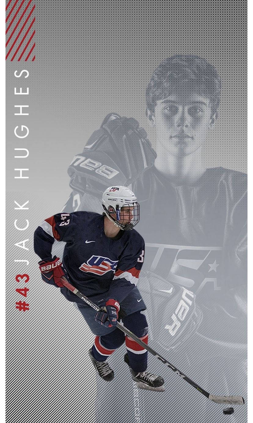 Jack Hughes USA Hockey Wallpaper: Se den nye superstjerne fra USA Hockey, Jack Hughes, mod en skarp baggrund. Wallpaper