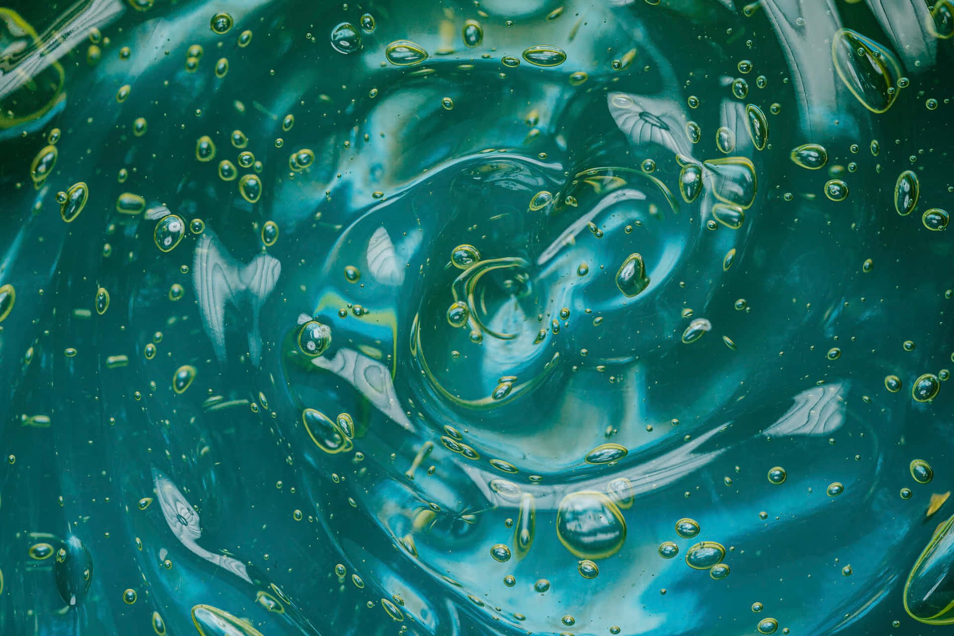 Jade Green Gelwith Bubbles Wallpaper