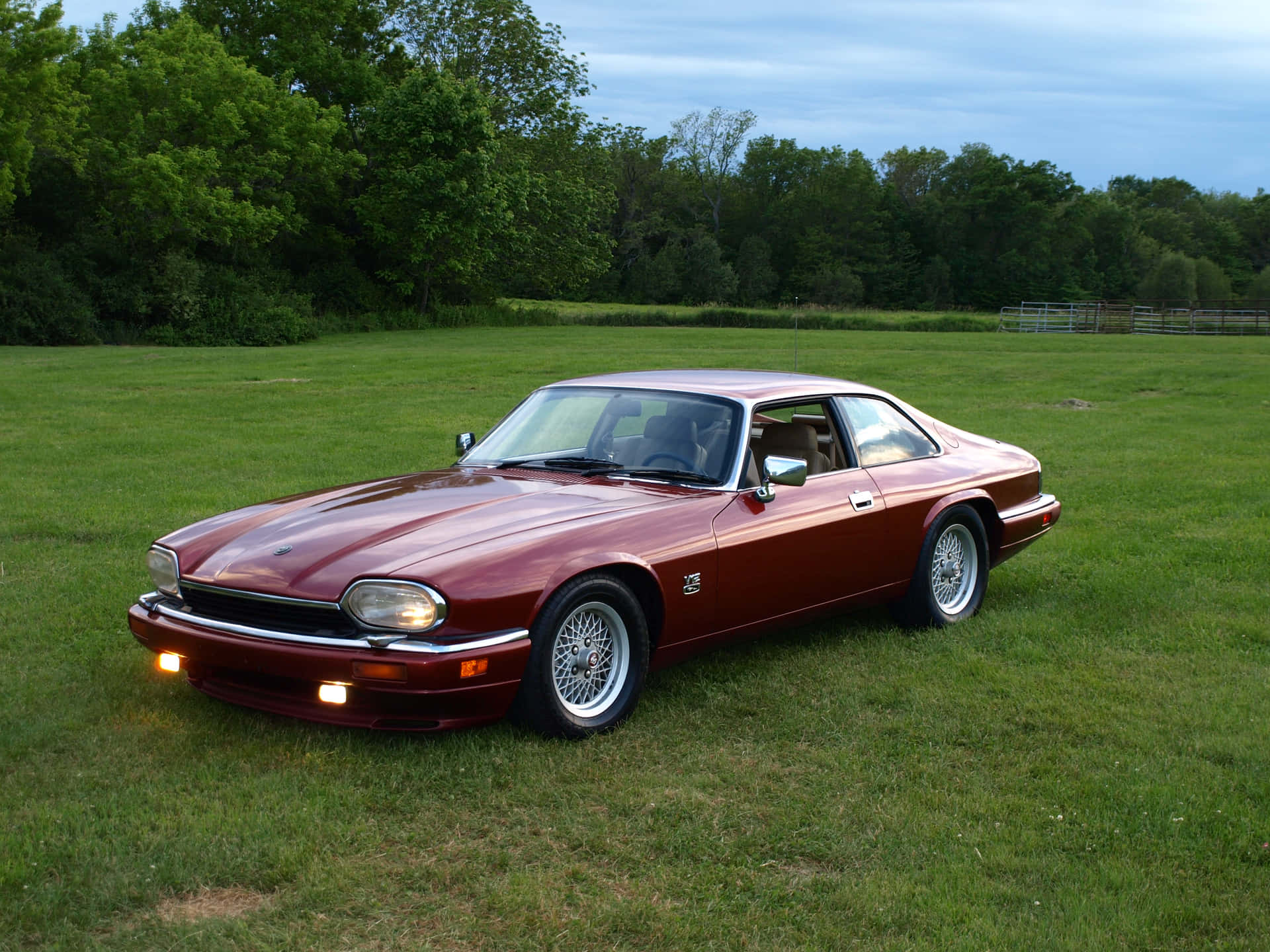 Classic Jaguar XJS in Pristine Condition Wallpaper