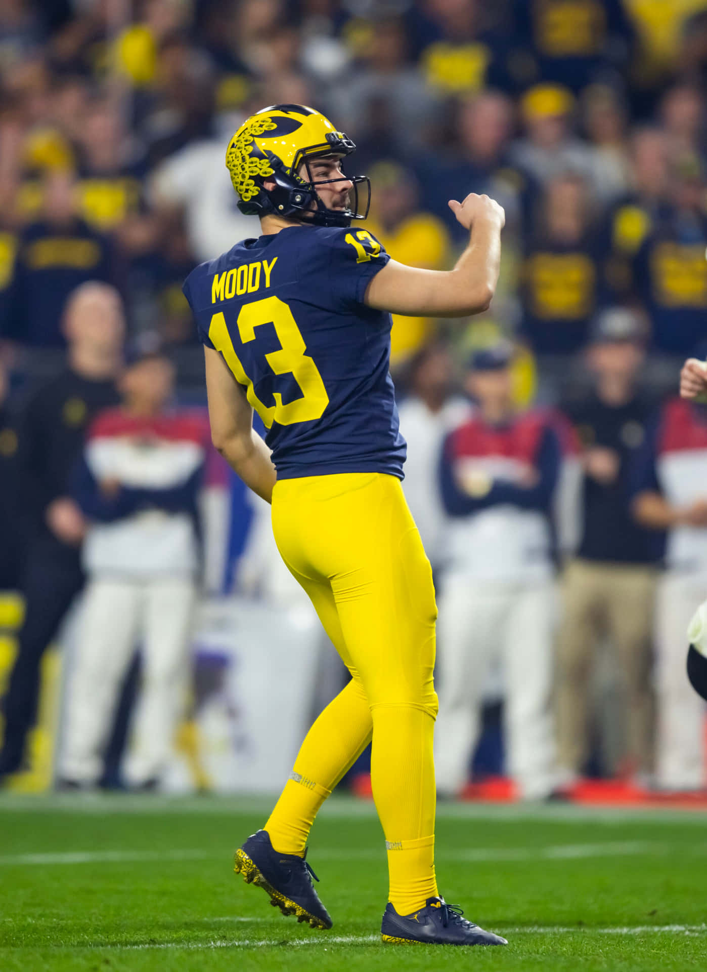 Jake Moody Michigan Voetbal Kicker Actie Achtergrond