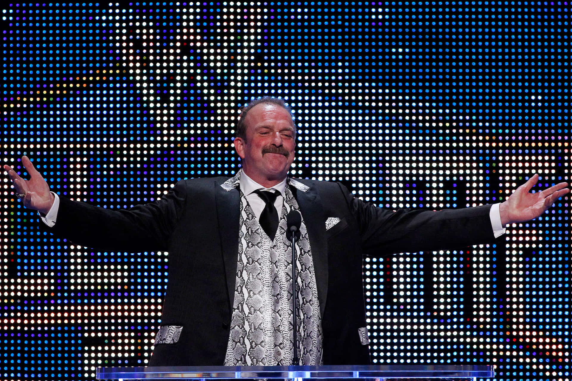 Jake Roberts 2014 Wwe Hall Of Fame Induction Ceremony Wallpaper