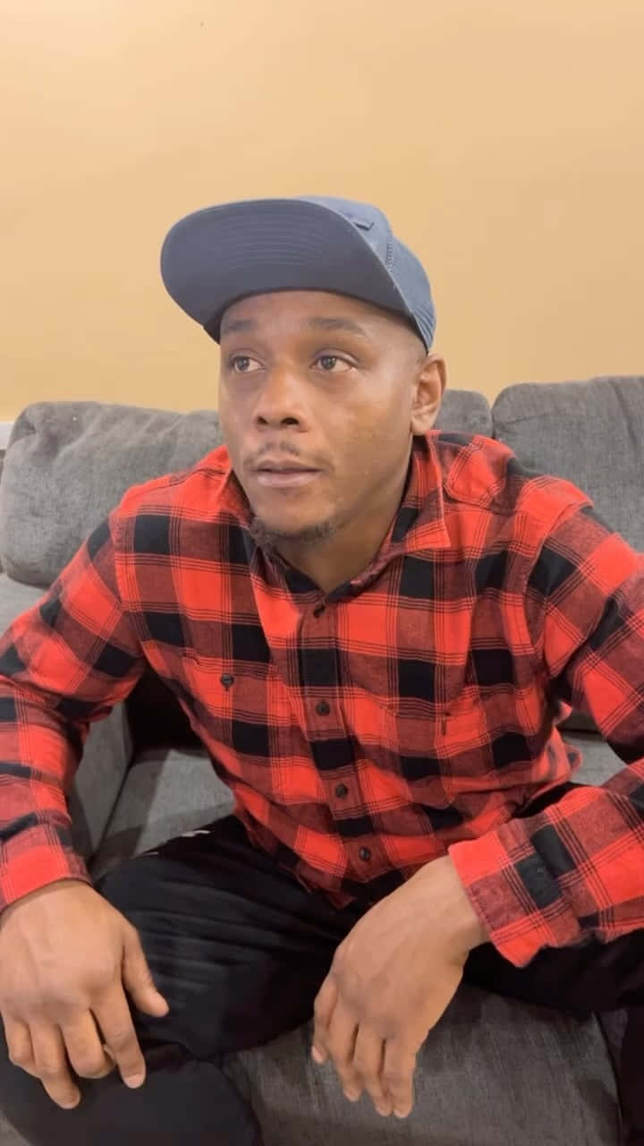 Jamahal Hill In Red Flannel Shirt Wallpaper