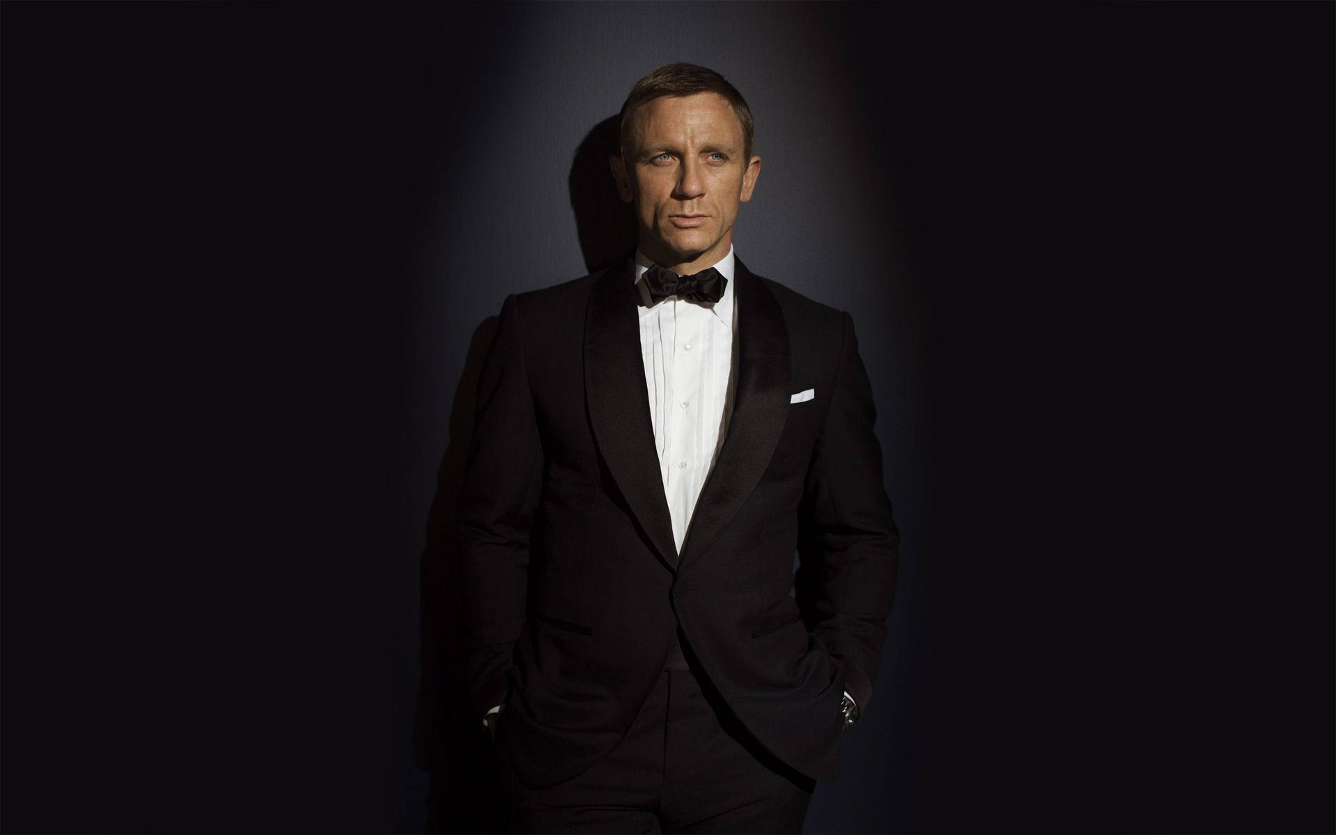 James Bond-skådespelaren Daniel Craig Finns Nu Tillgänglig Som Dator- Och Mobilbakgrund. Wallpaper