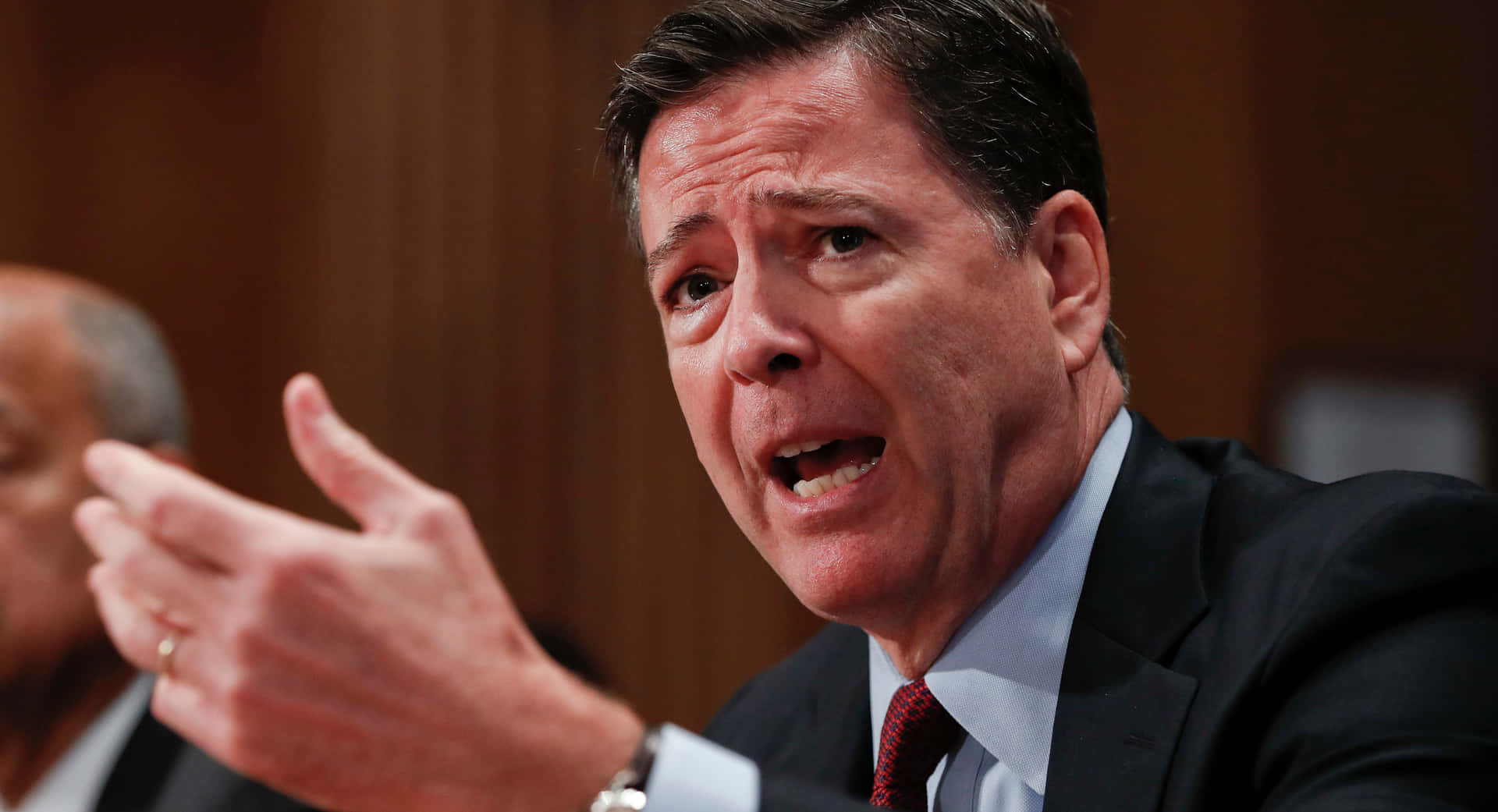 James Comey Spreekt Op Hoorzitting Achtergrond