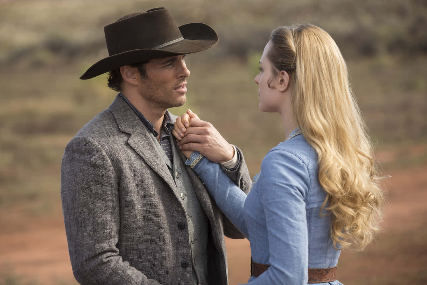 James Marsden In Een Iconische Scène Uit Westworld Achtergrond