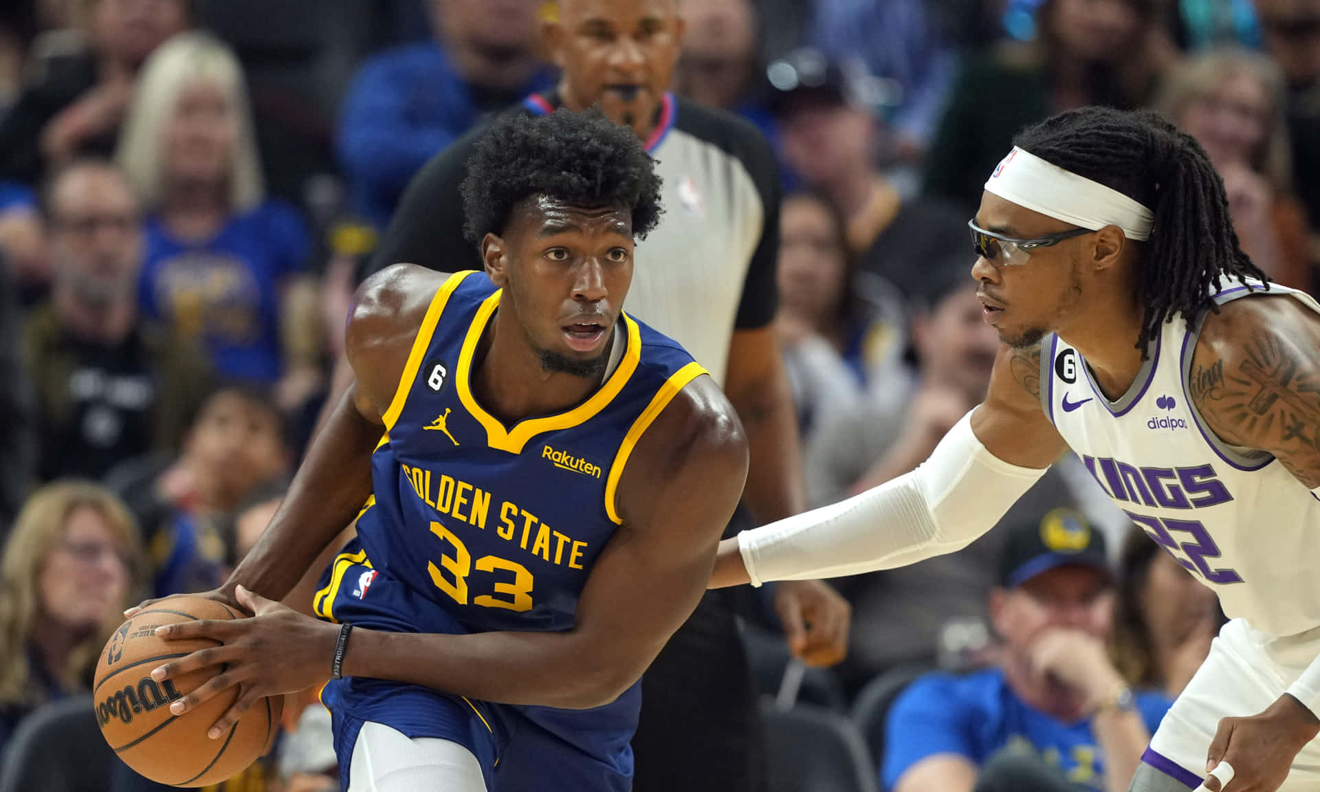 James Wiseman Golden State Warriors Basketball Action Wallpaper