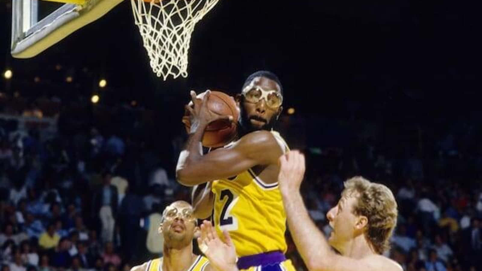 James Worthy Basketball Steal Photography Wallpaper