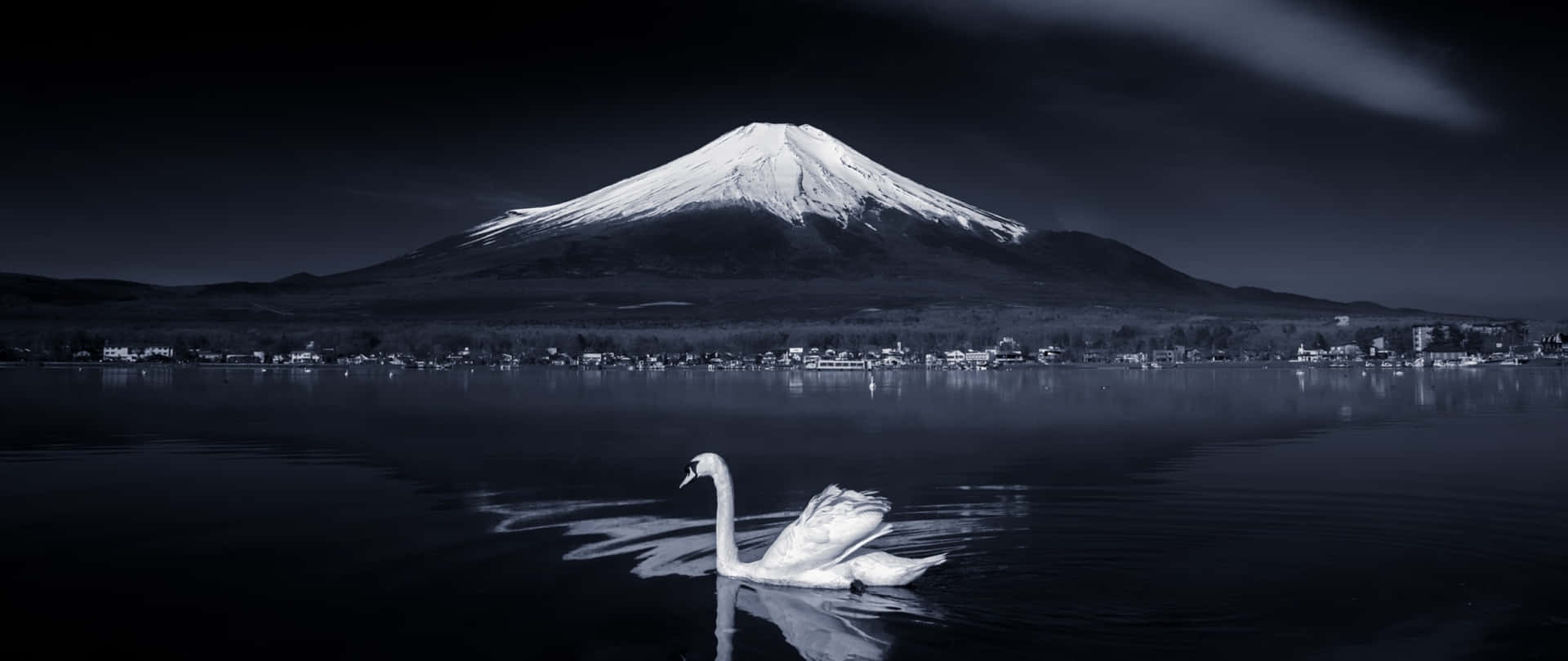 "The Magnificent Black and White Architecture of Japan" Wallpaper