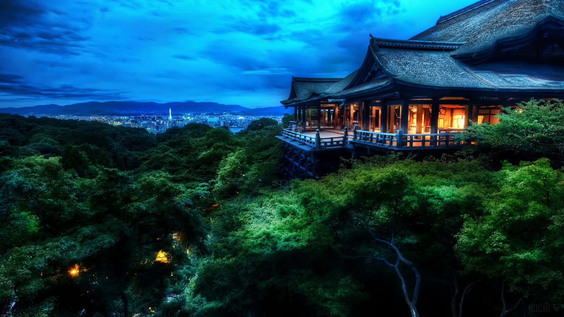 Denmajestätiska Skönheten Hos En Japansk Tempel Vid Soluppgången.