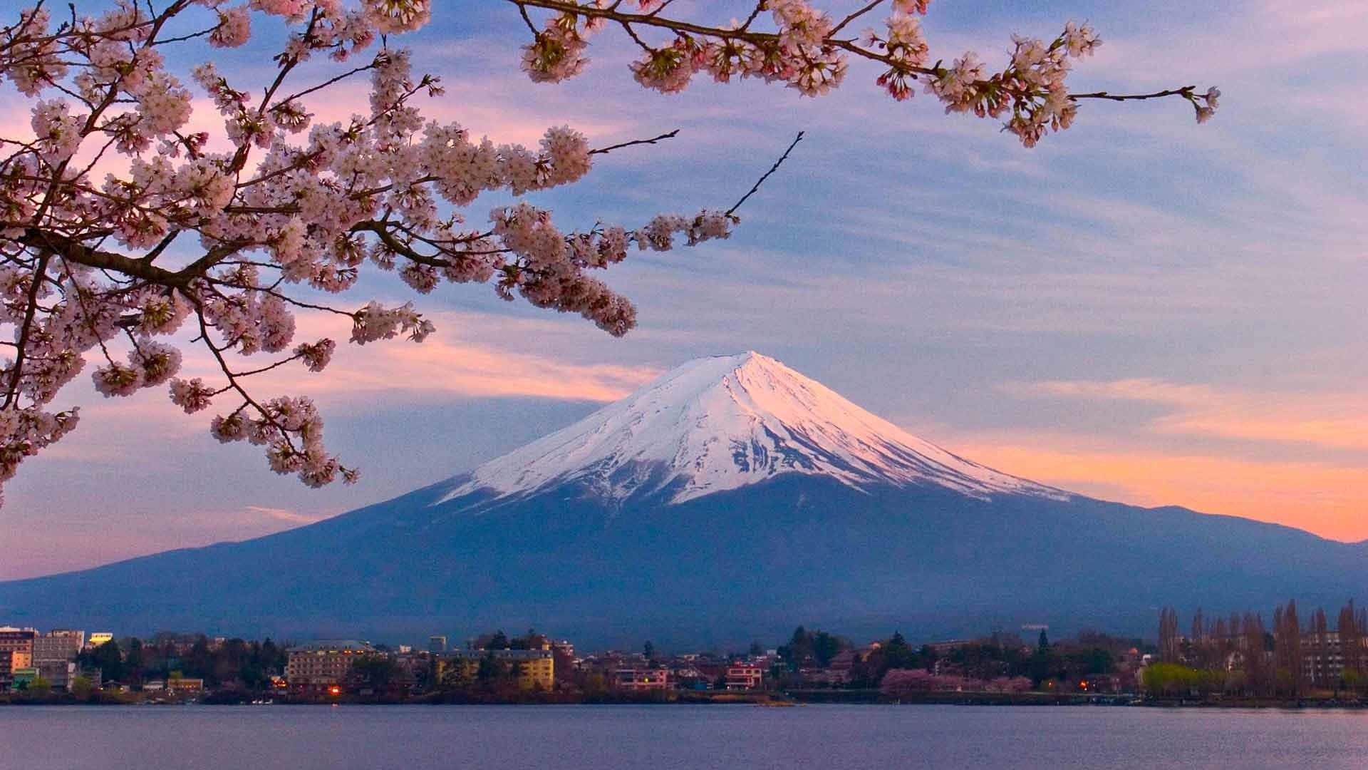 A tranquil sunrise over Mount Fuji in Japan