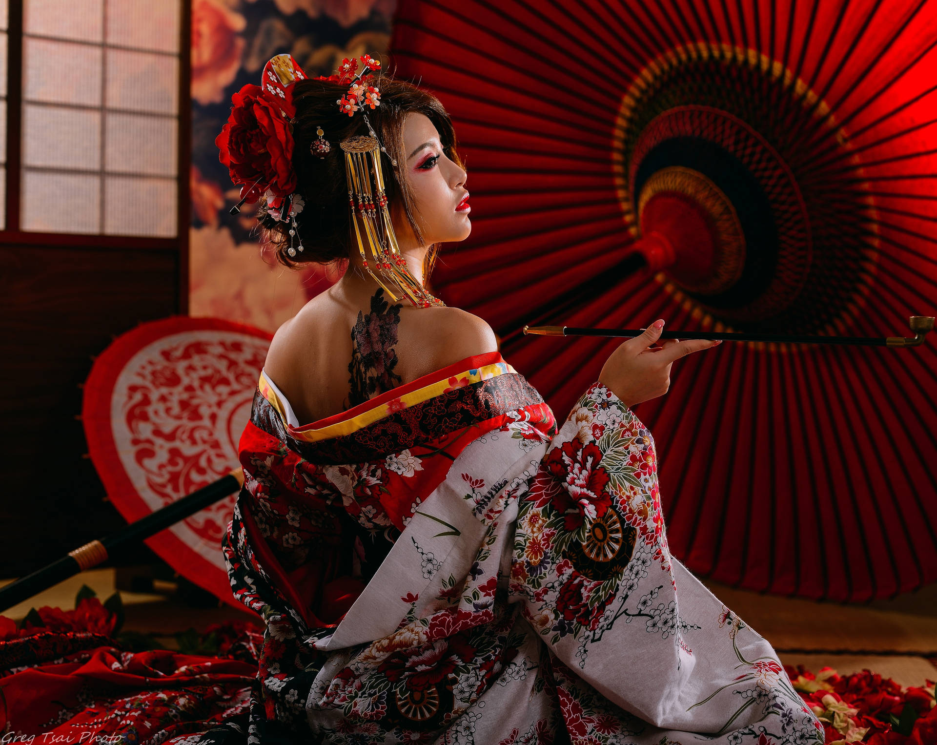 Japanese Girl With Red Parasol Wallpaper