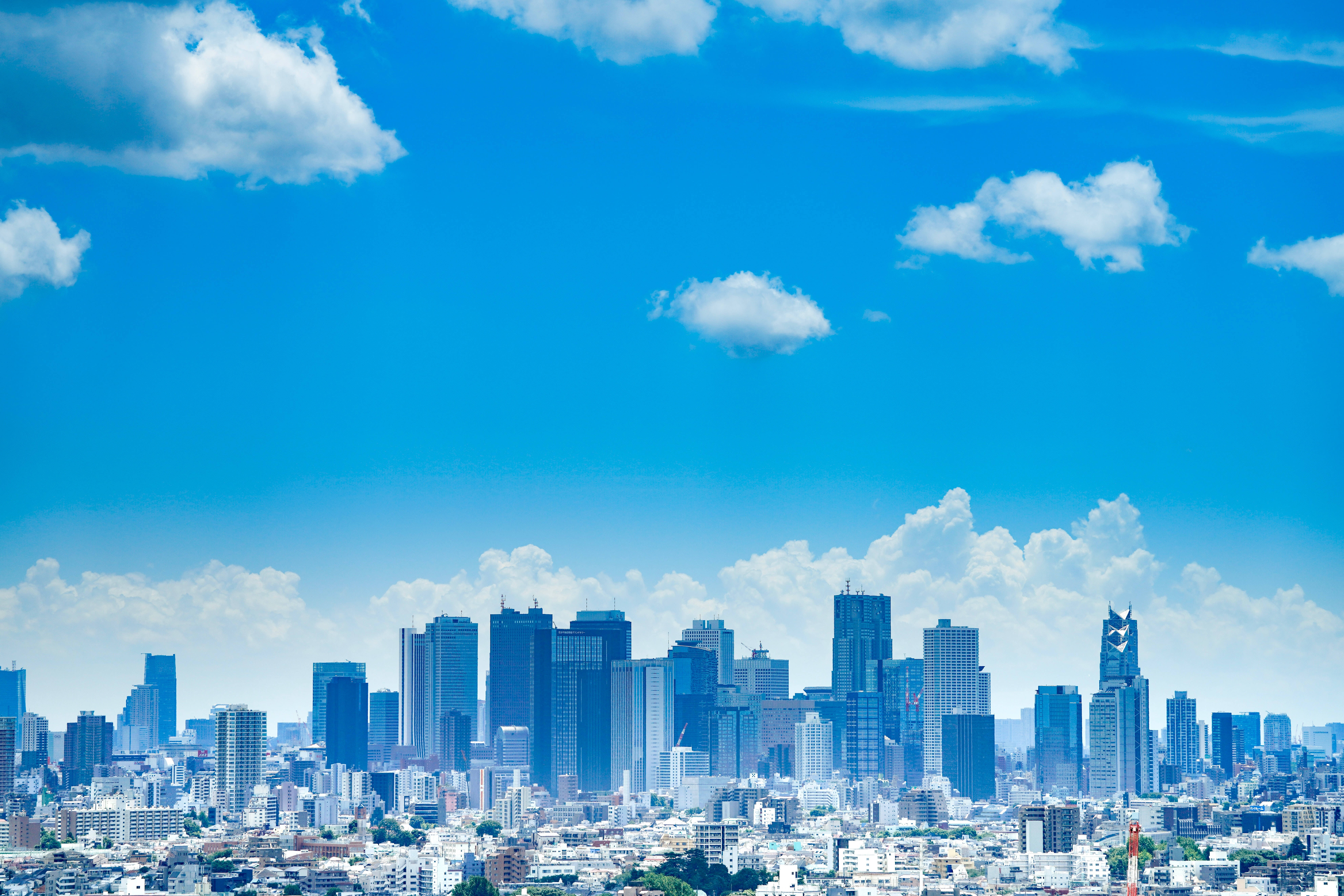 Estampaen Alta Definición De Tokio, Japón, Con El Cielo Azul Fondo de pantalla