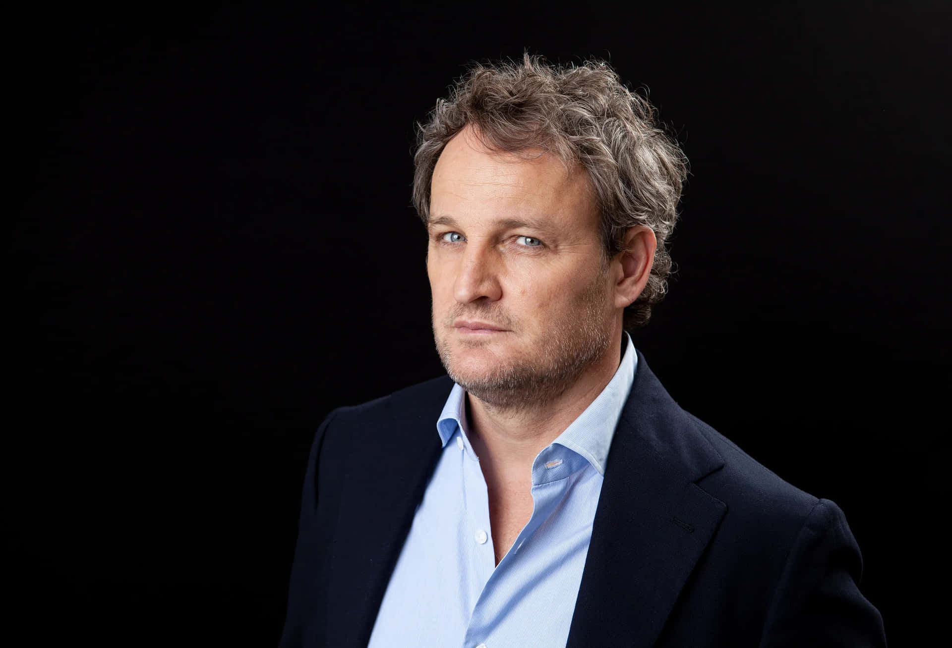 Jason Clarke Portret Professionele Headshot Achtergrond