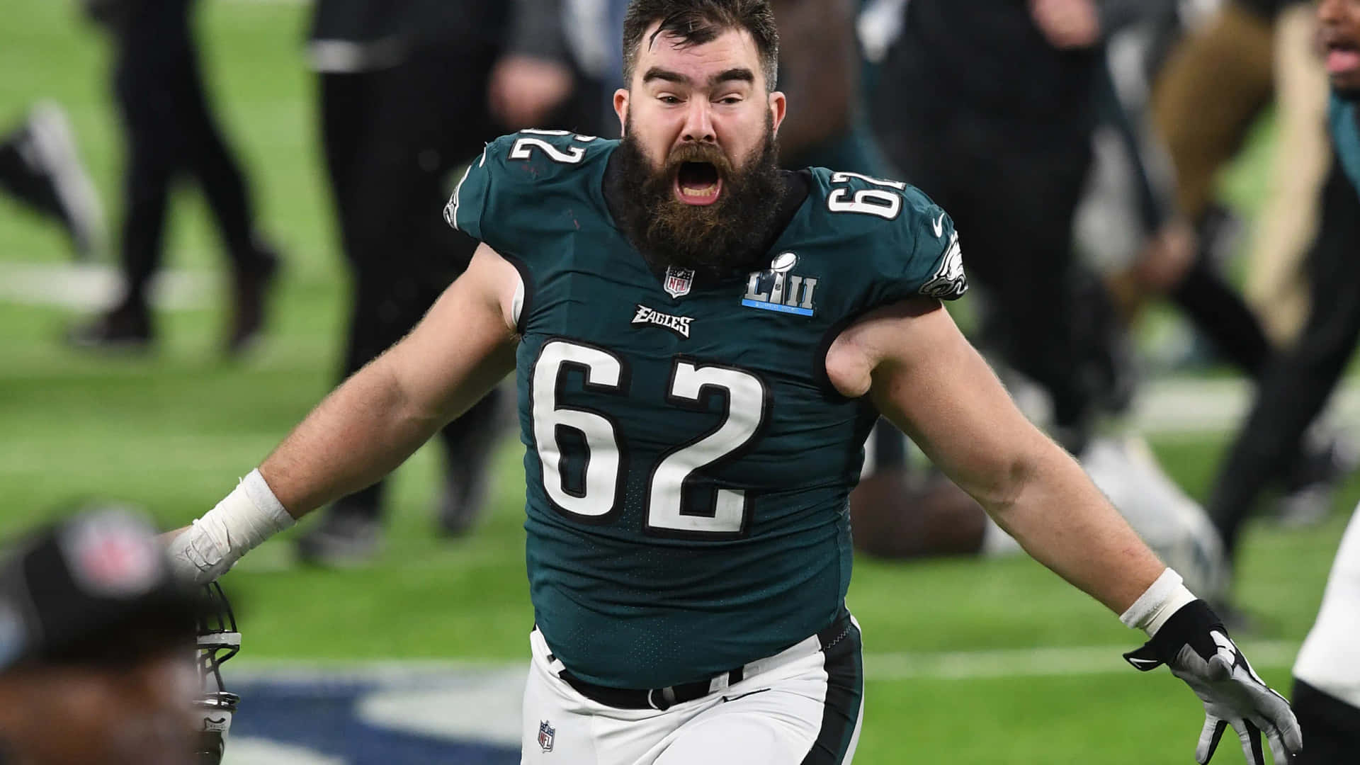 Jason Kelce in action during a football game Wallpaper