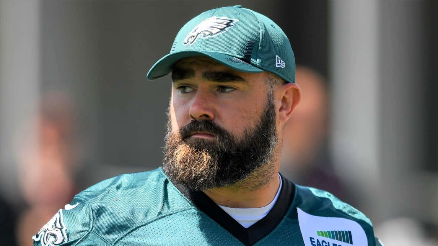 Jason Kelce Dari Philadelphia Eagles Dalam Aksi Wallpaper