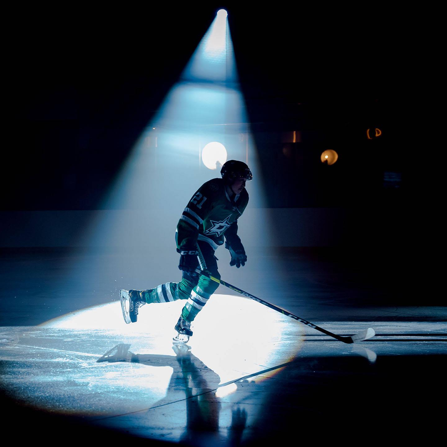 Jason Robertson Ice Hockey Spotlight Wallpaper